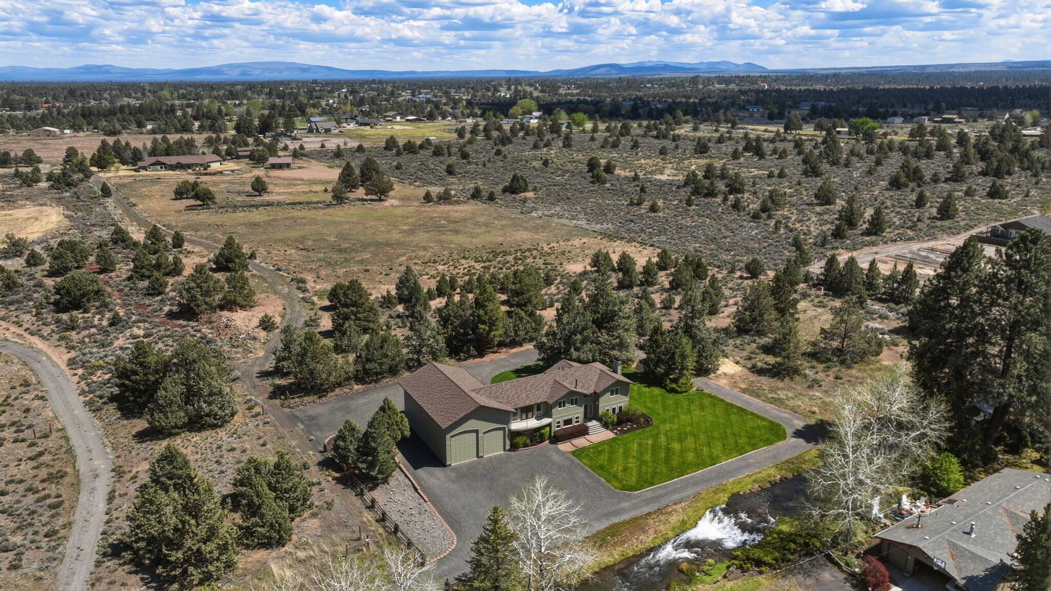 Bend, Oregon, 97702, United States, 3 Bedrooms Bedrooms, ,5 BathroomsBathrooms,Residential,Active,2045021
