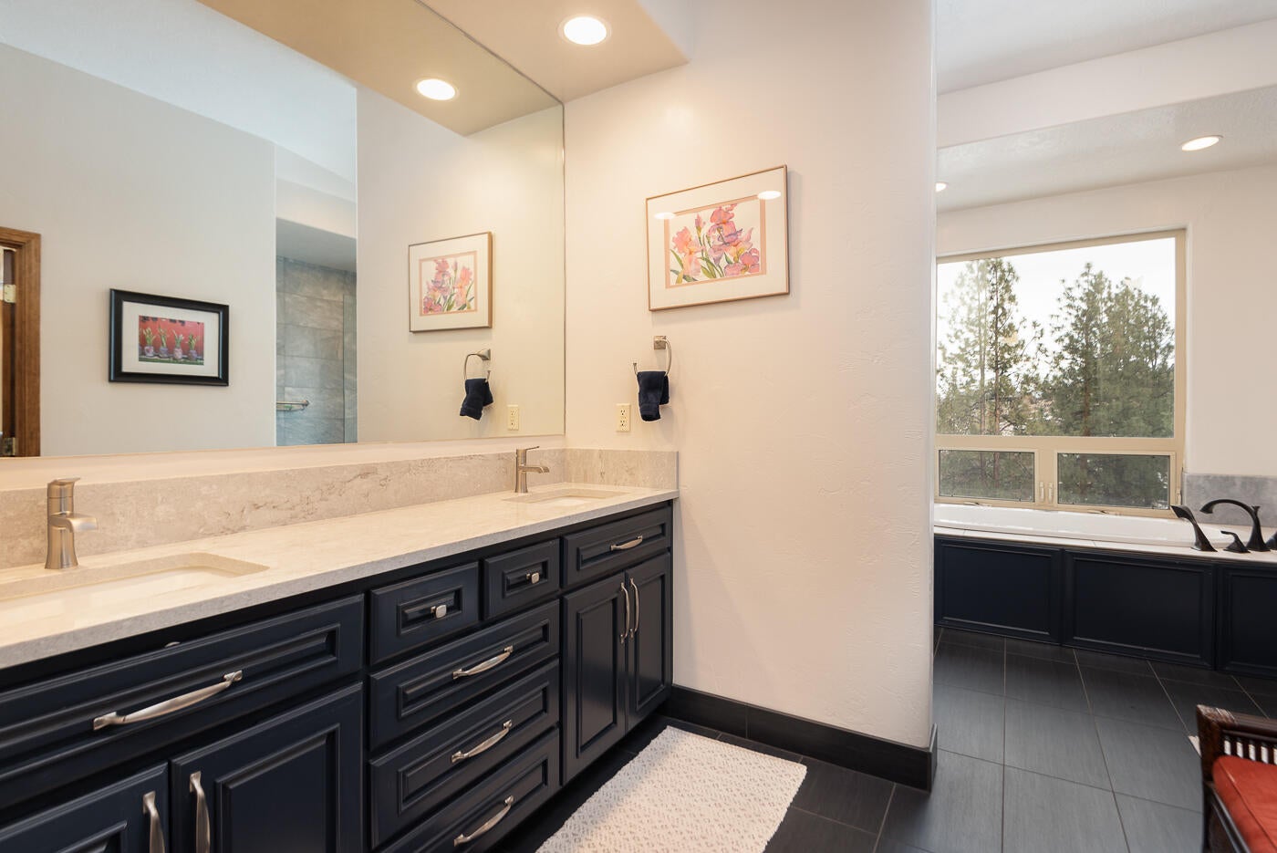 Bend, Oregon, 97703, United States, 3 Bedrooms Bedrooms, ,2 BathroomsBathrooms,Residential,Active,1781622