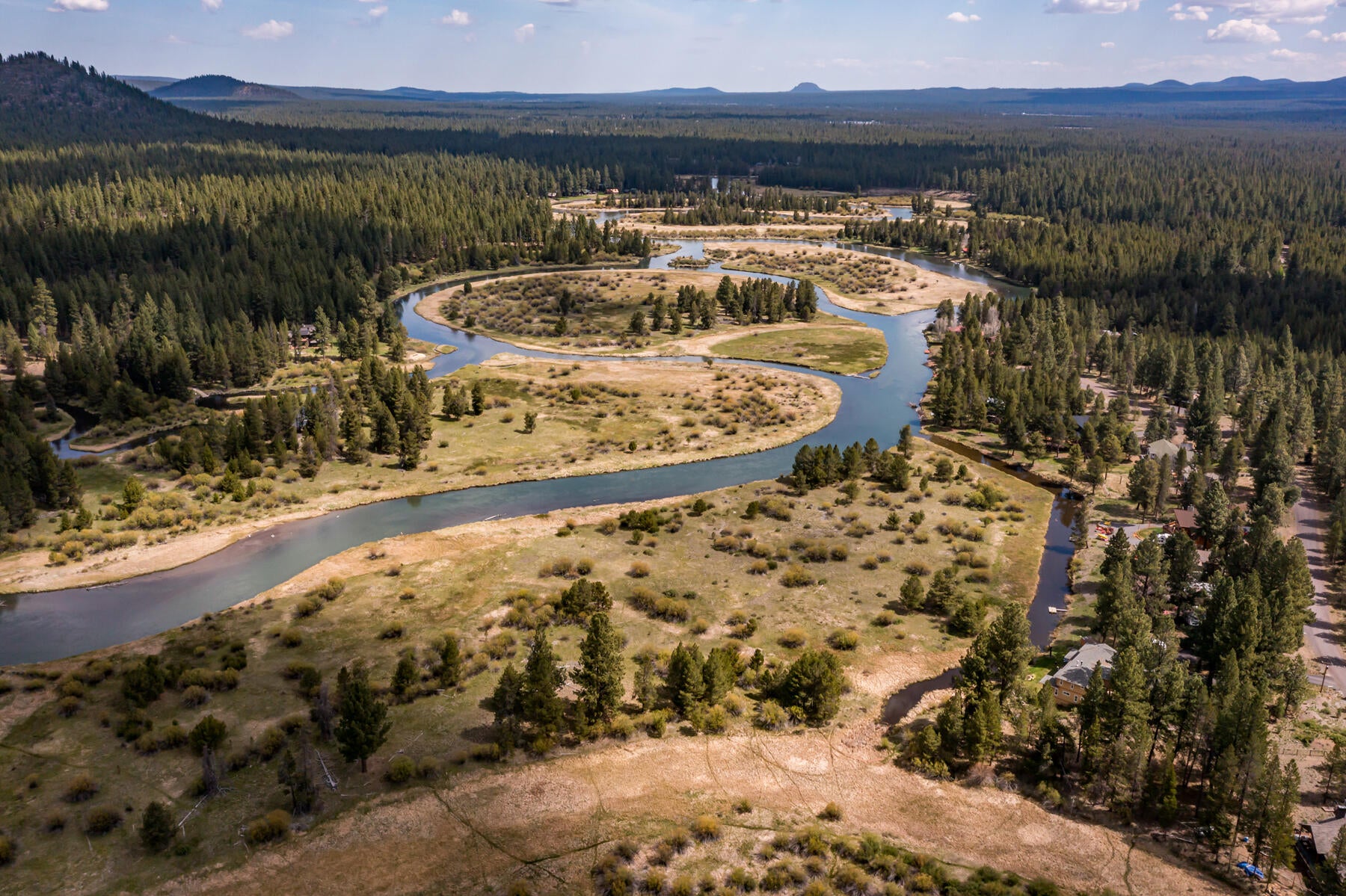 Bend, Oregon, 97707, United States, 5 Bedrooms Bedrooms, ,5 BathroomsBathrooms,Residential,Active,2044562