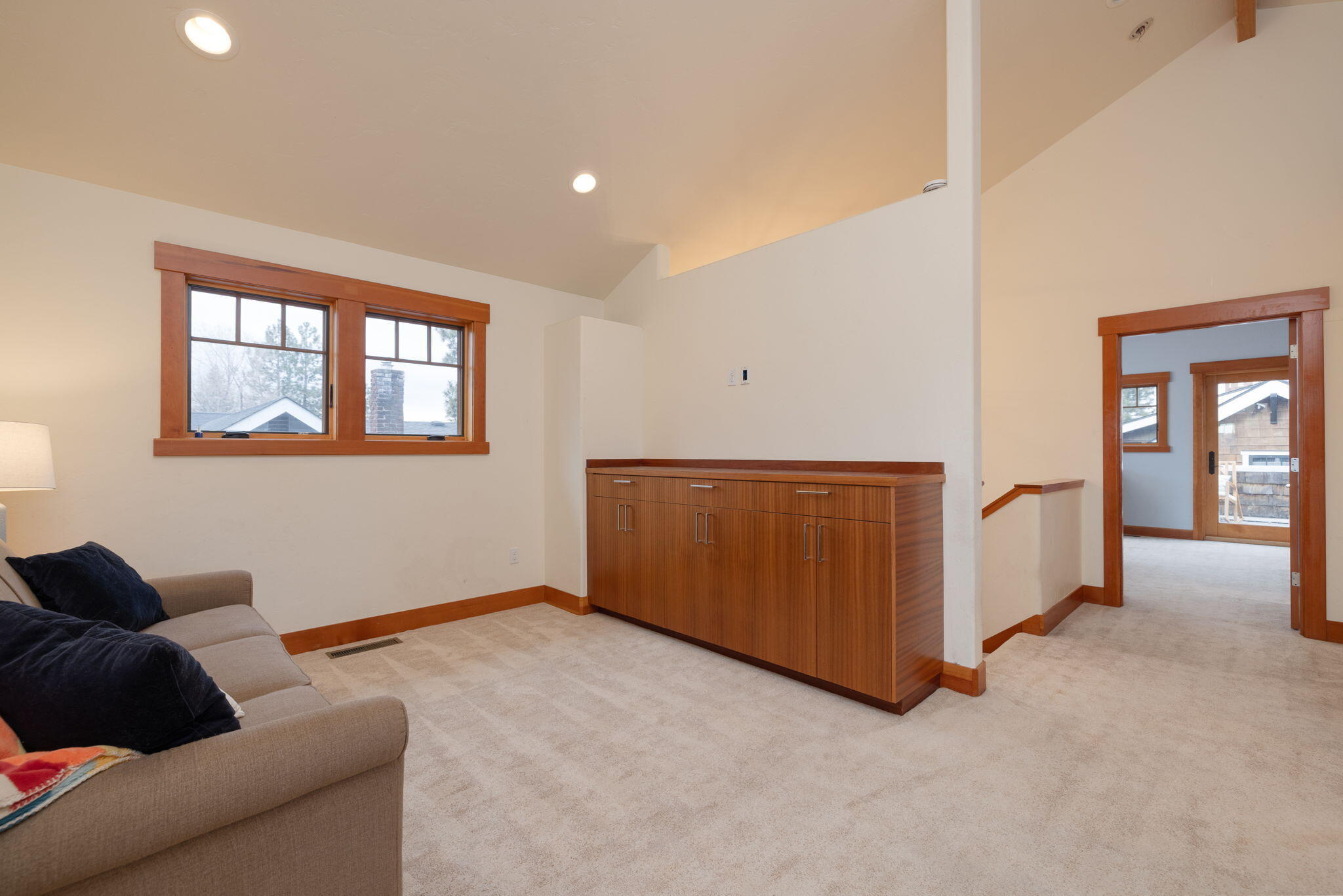 Bend, Oregon, 97703, United States, 4 Bedrooms Bedrooms, ,4 BathroomsBathrooms,Residential,Active,1996273