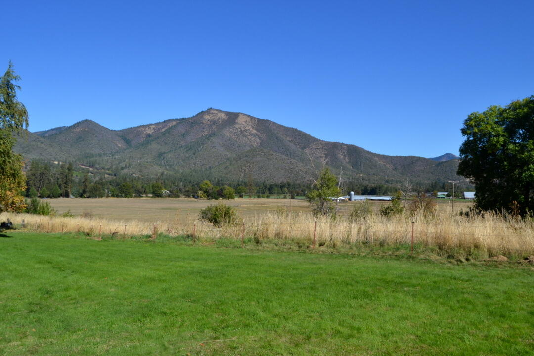 Applegate, Oregon, 97530, United States, 4 Bedrooms Bedrooms, ,3 BathroomsBathrooms,Residential,Active,1963259