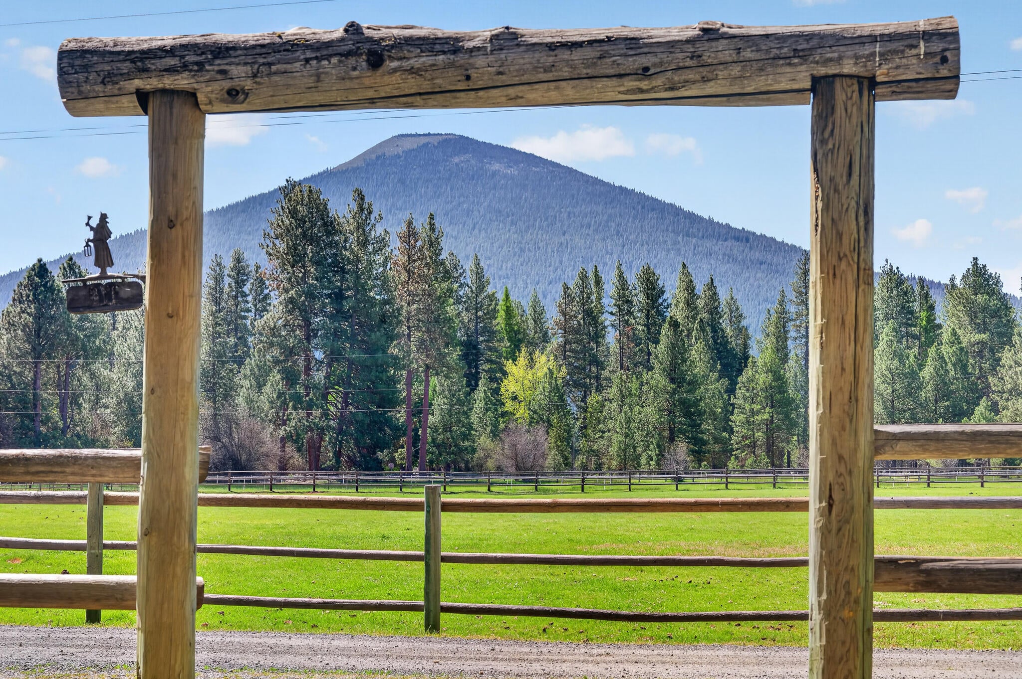 Camp Sherman, Oregon, 97730, United States, 2 Bedrooms Bedrooms, ,2 BathroomsBathrooms,Residential,Active,2045042