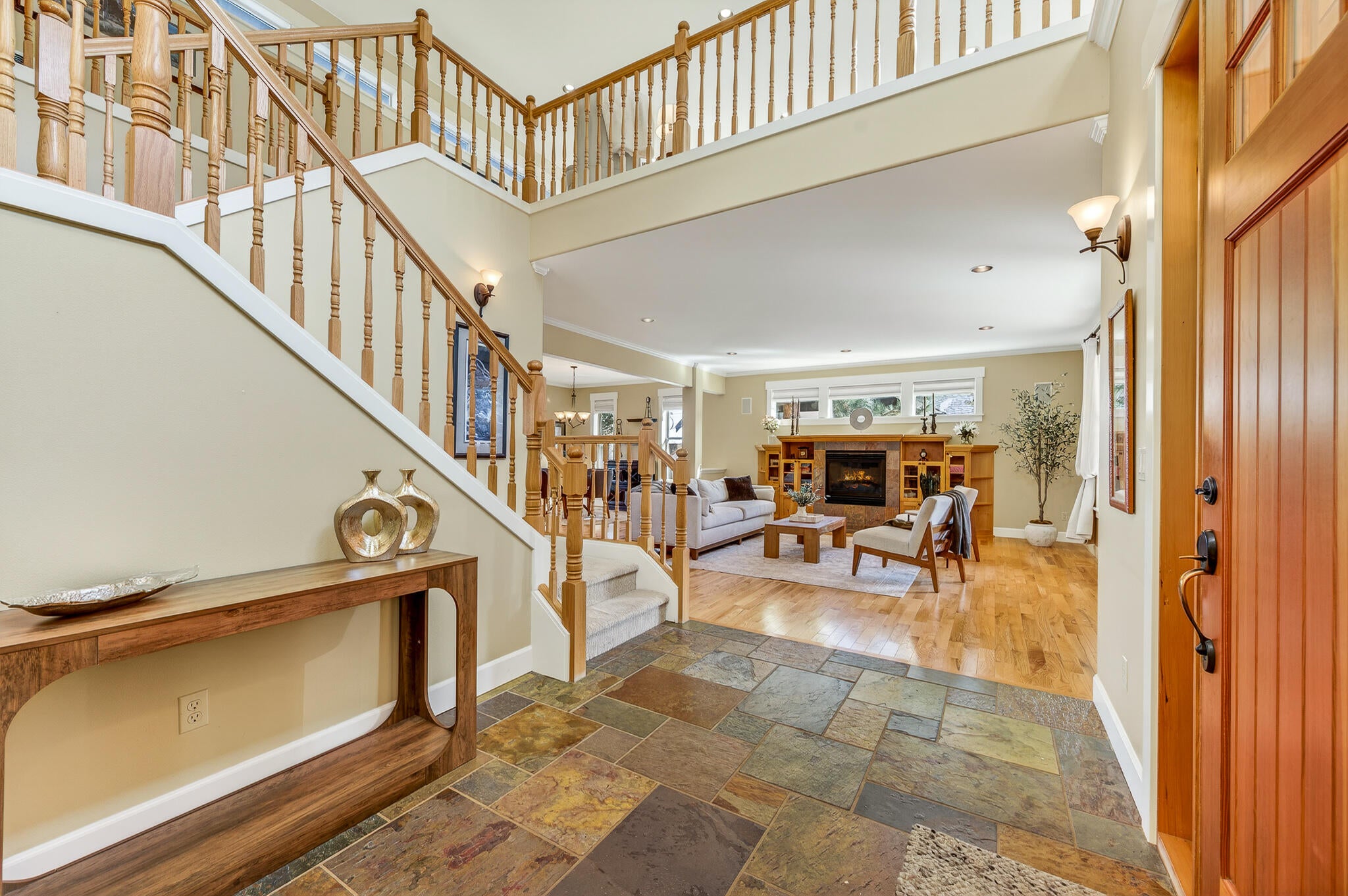 Bend, Oregon, 97703, United States, 3 Bedrooms Bedrooms, ,3 BathroomsBathrooms,Residential,Active,2017476