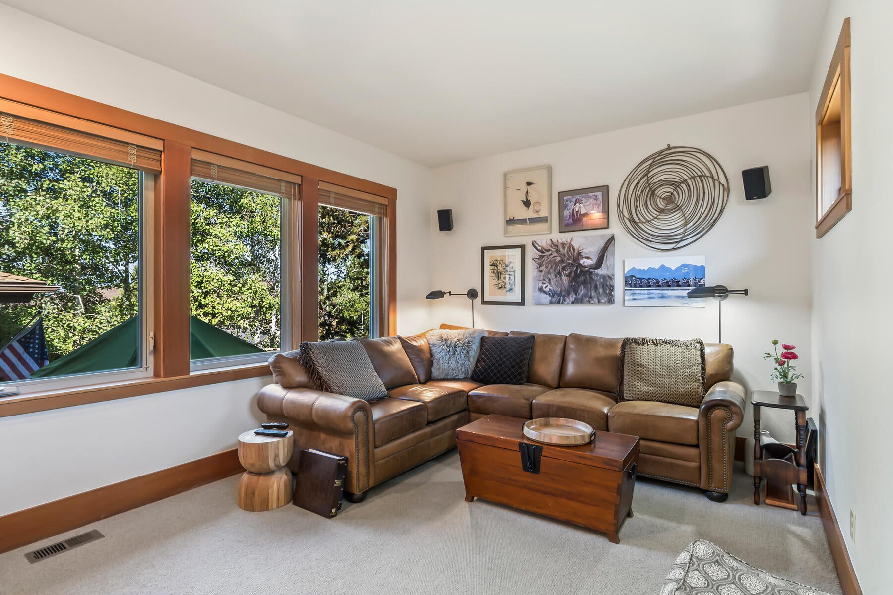 Bend, Oregon, 97702, United States, 3 Bedrooms Bedrooms, ,3 BathroomsBathrooms,Residential,Active,1936452