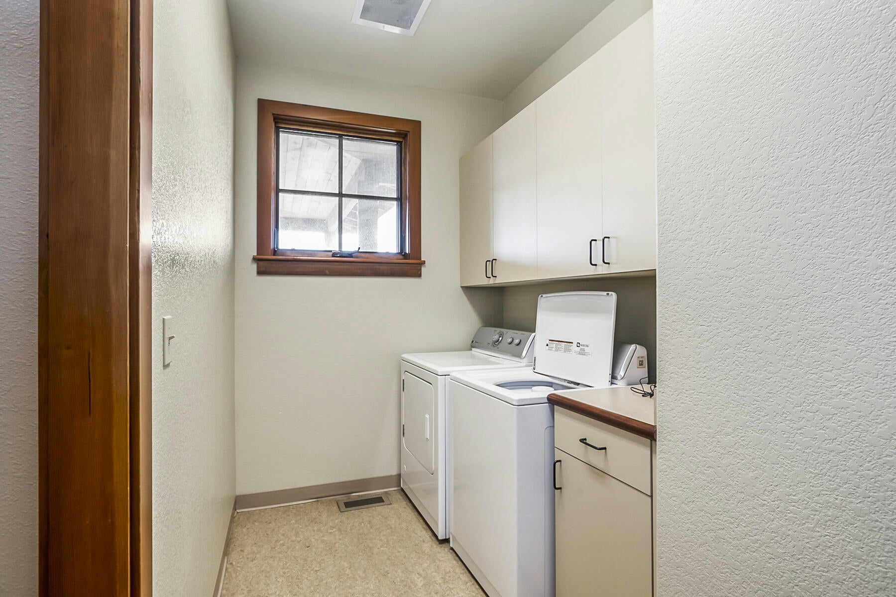 Powell Butte, Oregon, 97753, United States, 4 Bedrooms Bedrooms, ,4 BathroomsBathrooms,Residential,Active,1769979