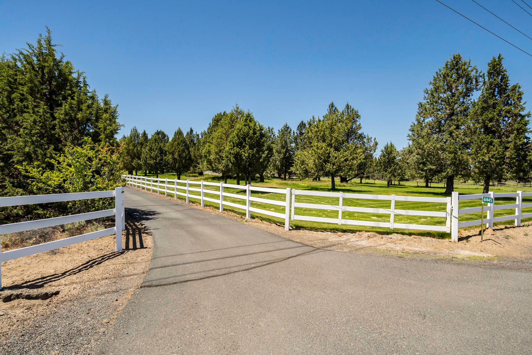 Bend, Oregon, 97702, United States, ,6 BathroomsBathrooms,Residential,Active,1726978