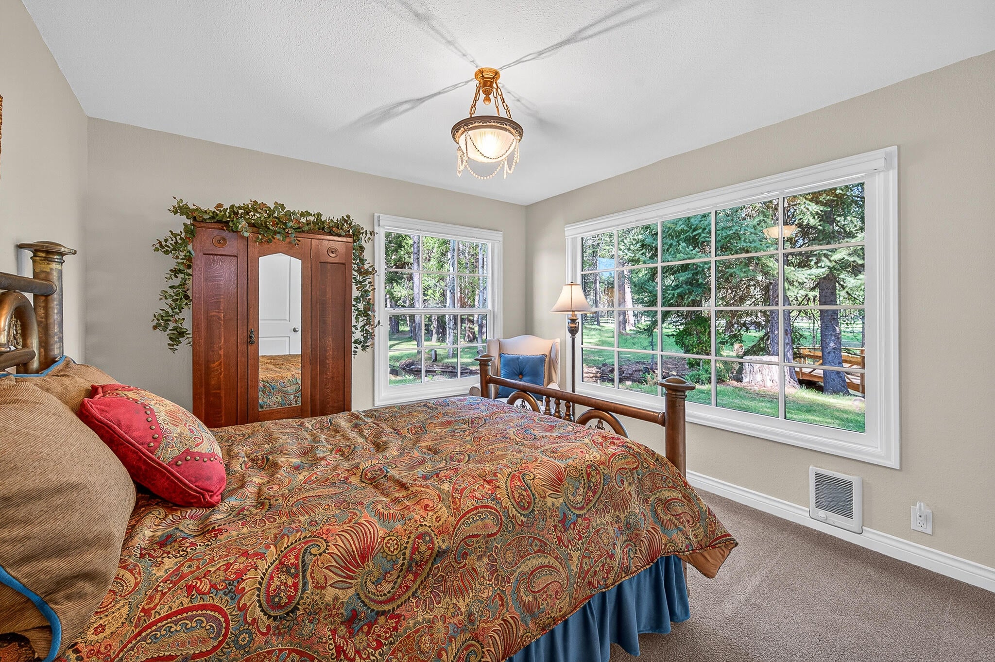 Camp Sherman, Oregon, 97730, United States, 2 Bedrooms Bedrooms, ,2 BathroomsBathrooms,Residential,Active,2045042