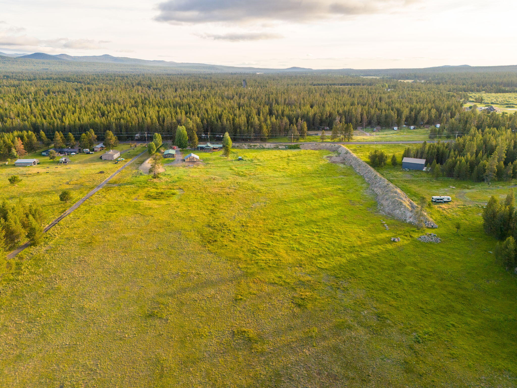 Bend, Oregon, 97707, United States, 3 Bedrooms Bedrooms, ,3 BathroomsBathrooms,Residential,Active,1880197