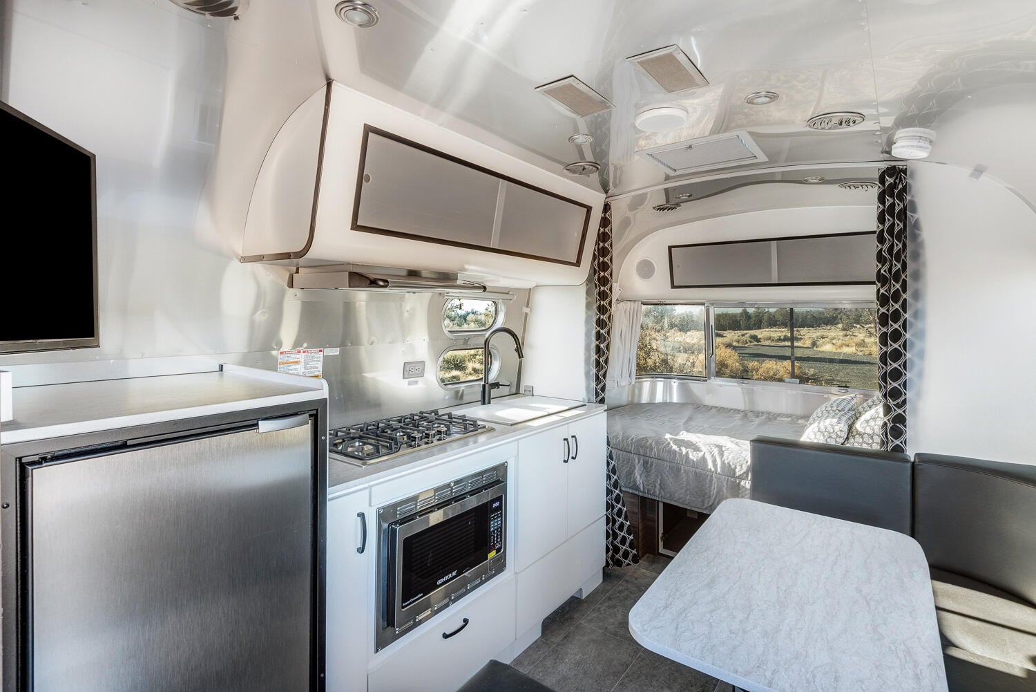 Powell Butte, Oregon, 97753, United States, 3 Bedrooms Bedrooms, ,4 BathroomsBathrooms,Residential,Active,2001062