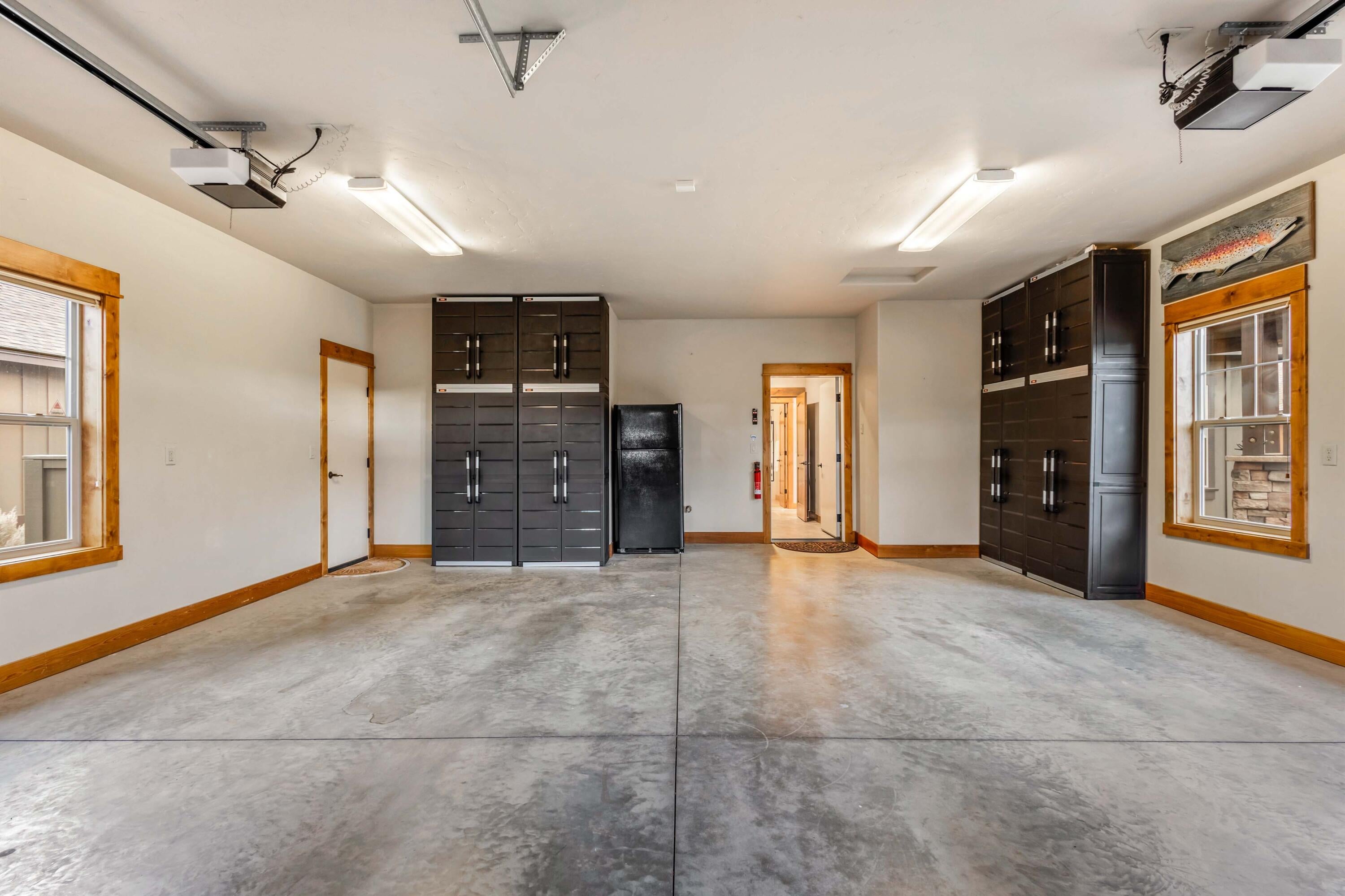 Redmond, Oregon, 97756, United States, 3 Bedrooms Bedrooms, ,4 BathroomsBathrooms,Residential,Active,2002359