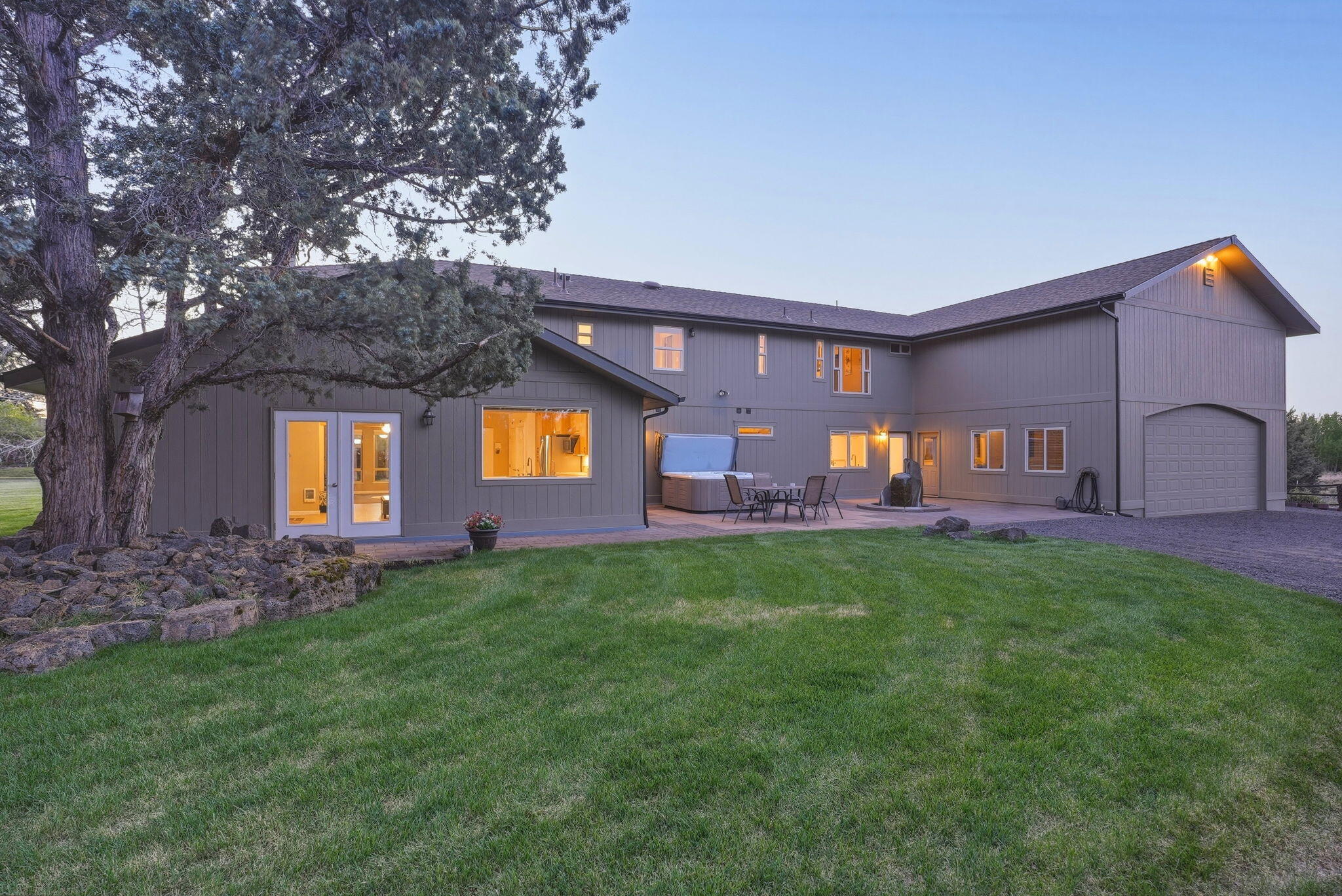 Bend, Oregon, 97702, United States, 3 Bedrooms Bedrooms, ,5 BathroomsBathrooms,Residential,Active,2045021