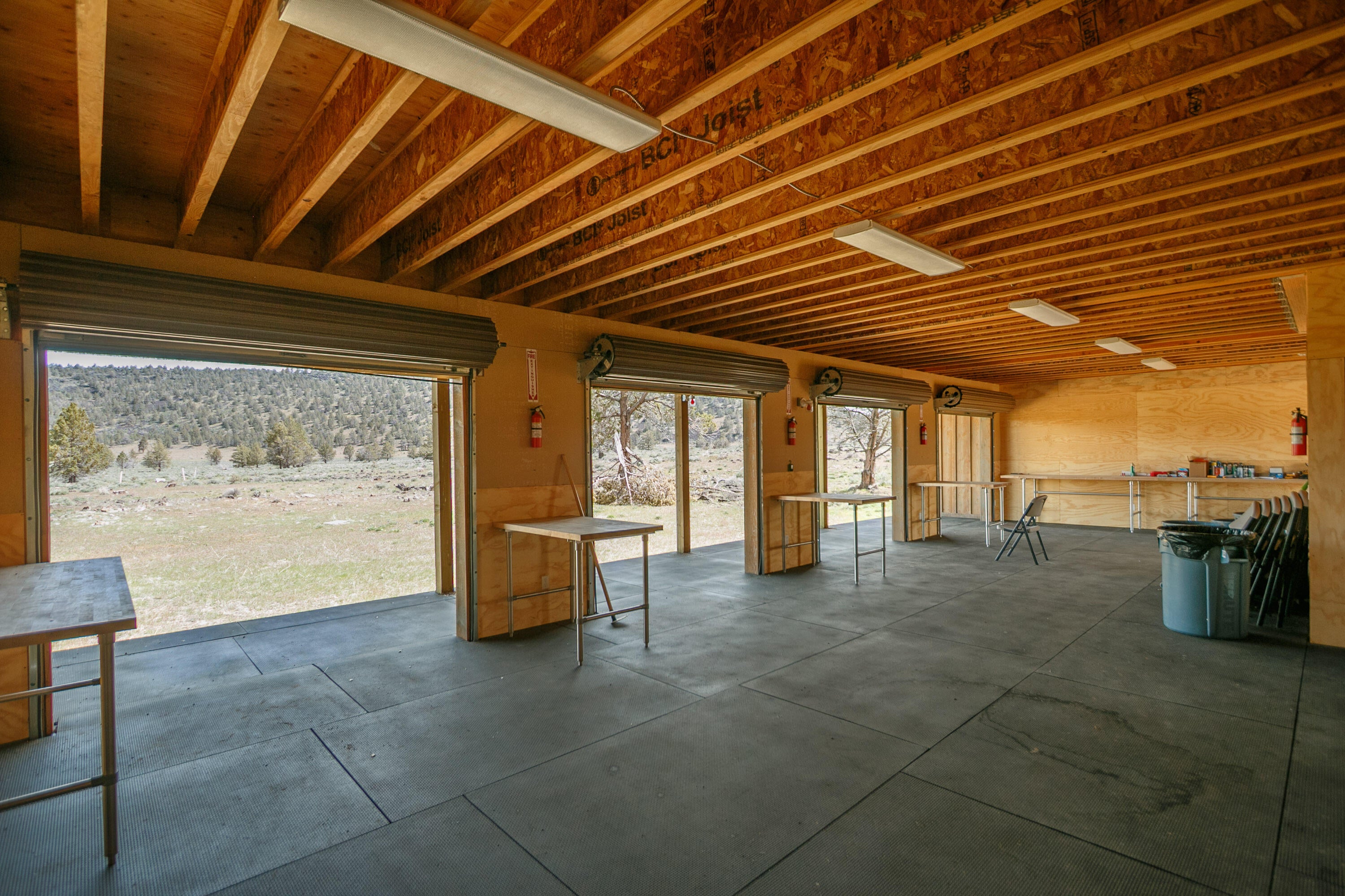Bonanza, Oregon, 97623, United States, 3 Bedrooms Bedrooms, ,4 BathroomsBathrooms,Residential,Active,1876681
