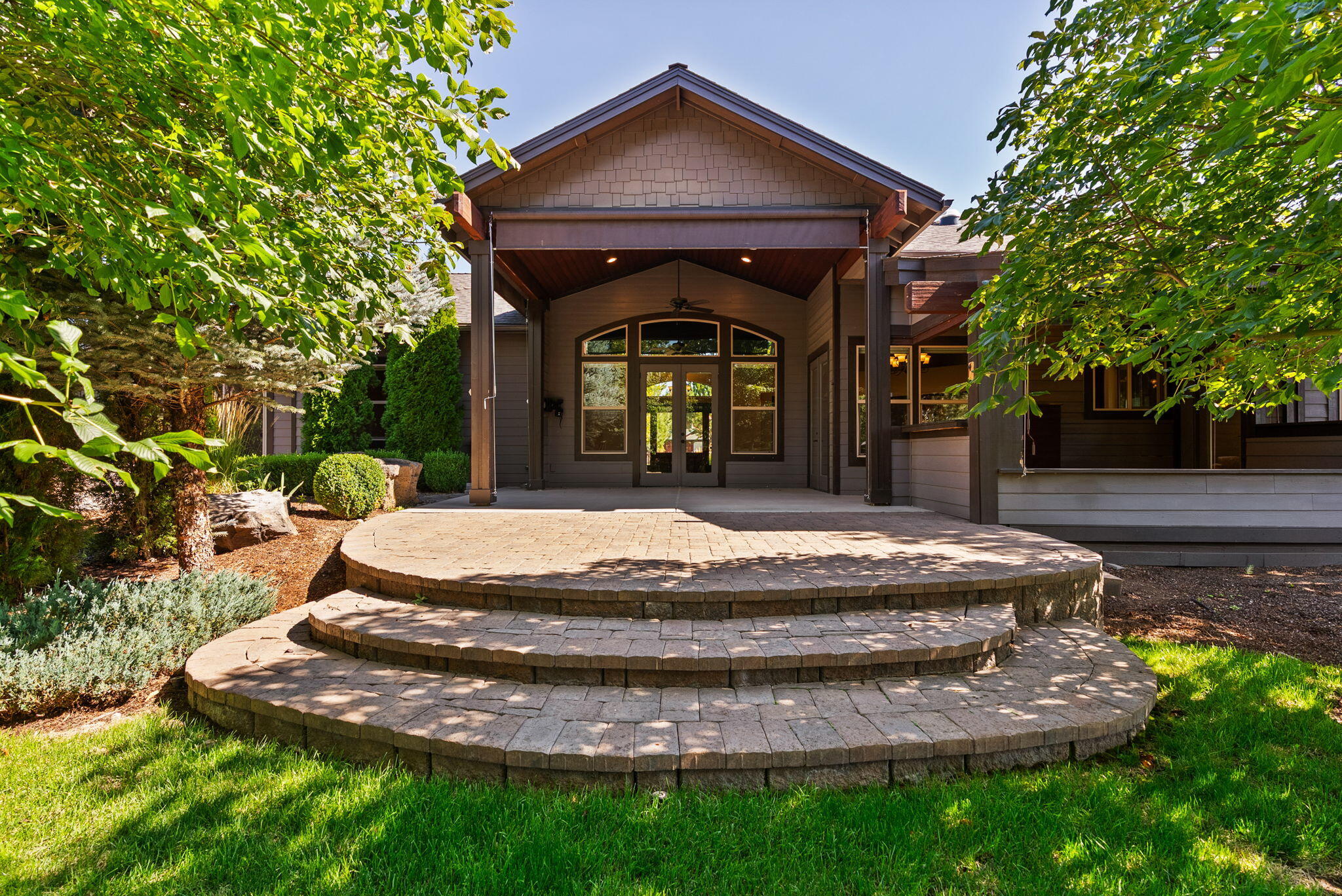 Bend, Oregon, 97702, United States, 3 Bedrooms Bedrooms, ,4 BathroomsBathrooms,Residential,Active,1952481