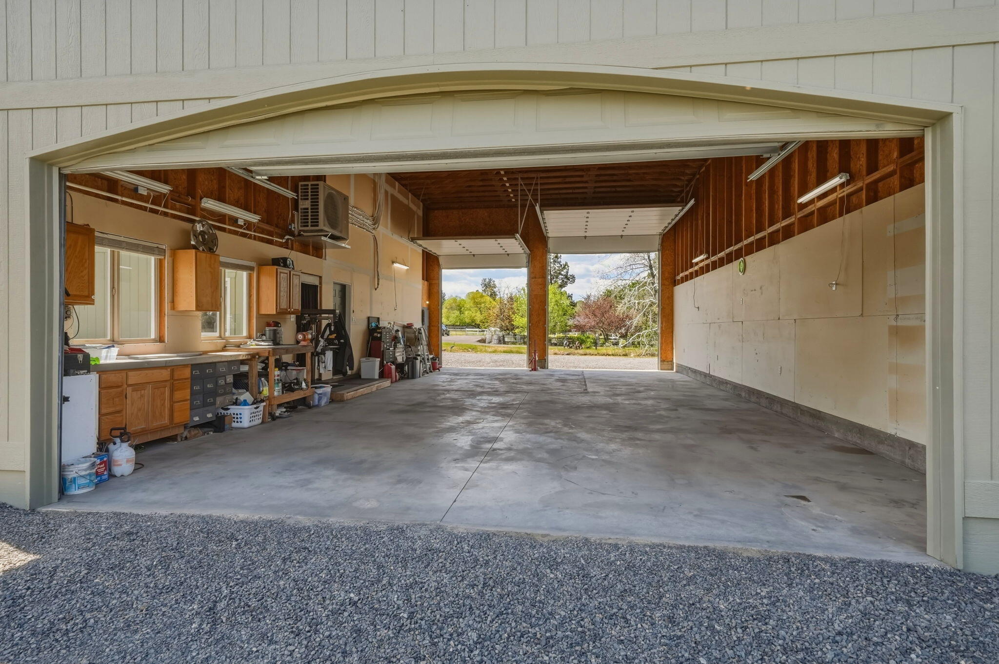 Bend, Oregon, 97702, United States, 3 Bedrooms Bedrooms, ,5 BathroomsBathrooms,Residential,Active,2045021