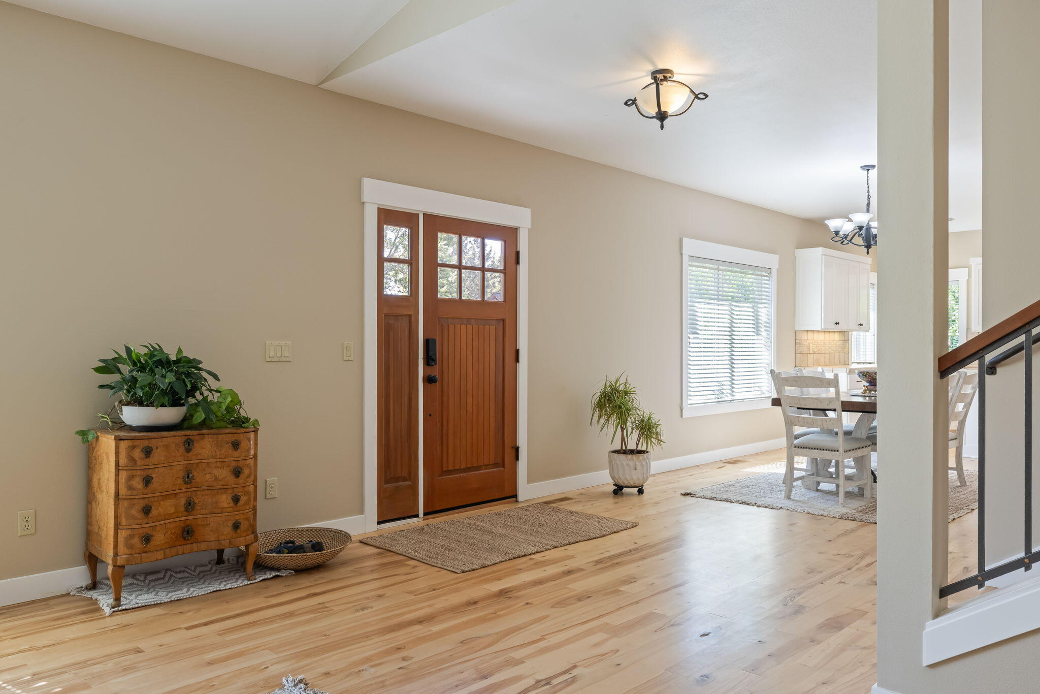 Bend, Oregon, 97702, United States, ,3 BathroomsBathrooms,Residential,Active,1850627