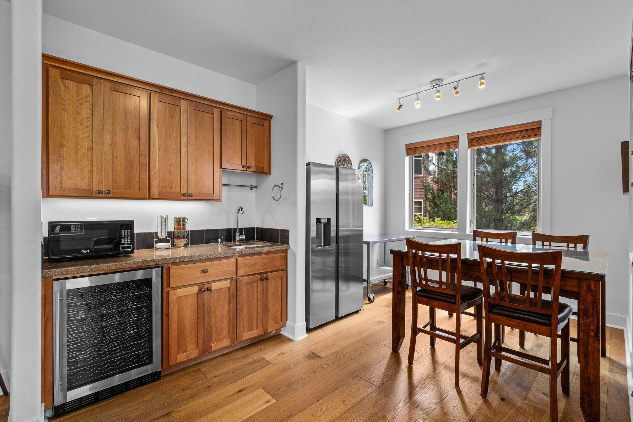 Bend, Oregon, 97702, United States, 4 Bedrooms Bedrooms, ,3 BathroomsBathrooms,Residential,Active,1913968