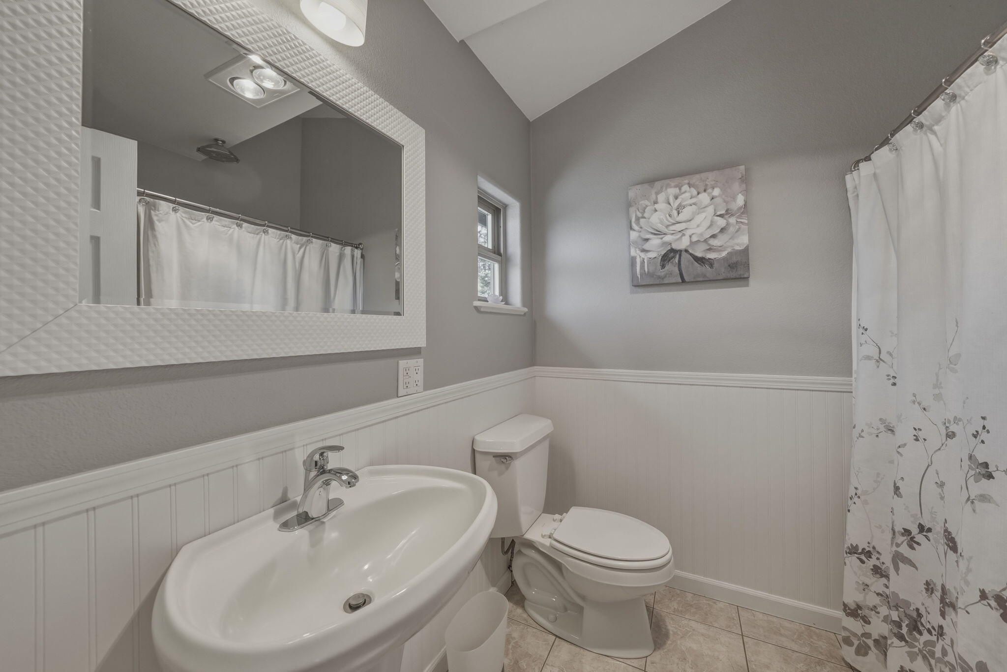Bend, Oregon, 97702, United States, 3 Bedrooms Bedrooms, ,5 BathroomsBathrooms,Residential,Active,2045021