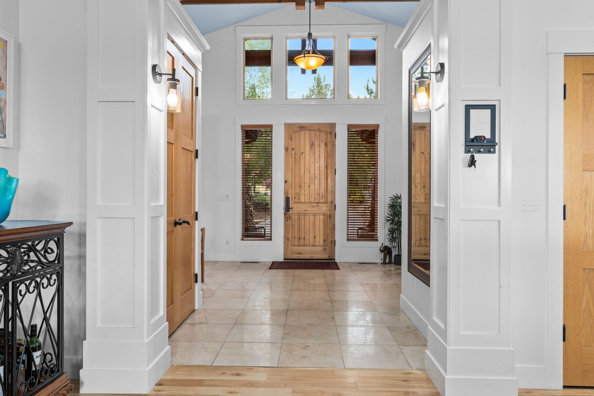 Bend, Oregon, 97702, United States, 4 Bedrooms Bedrooms, ,3 BathroomsBathrooms,Residential,Active,1913968