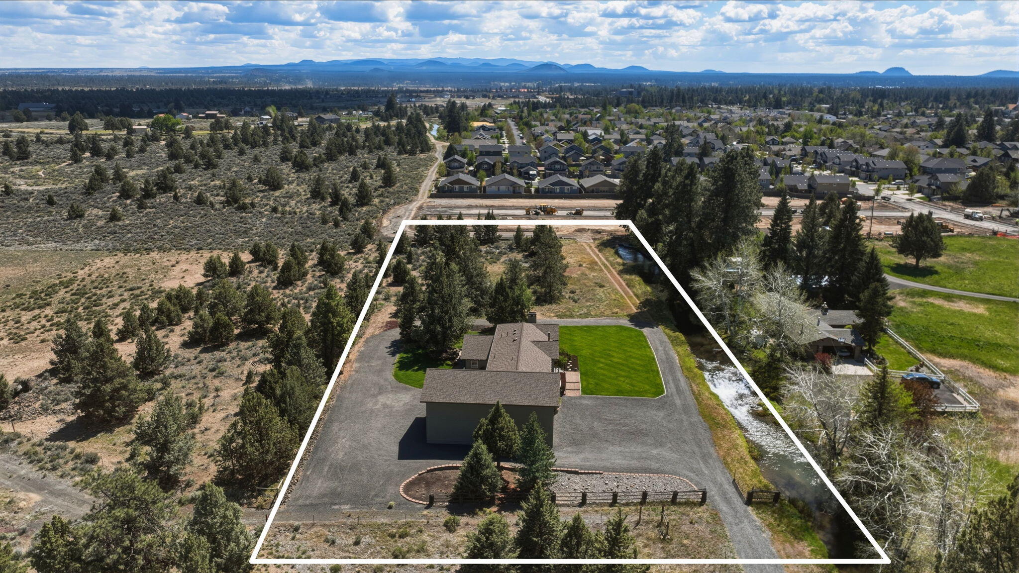 Bend, Oregon, 97702, United States, 3 Bedrooms Bedrooms, ,5 BathroomsBathrooms,Residential,Active,2045021