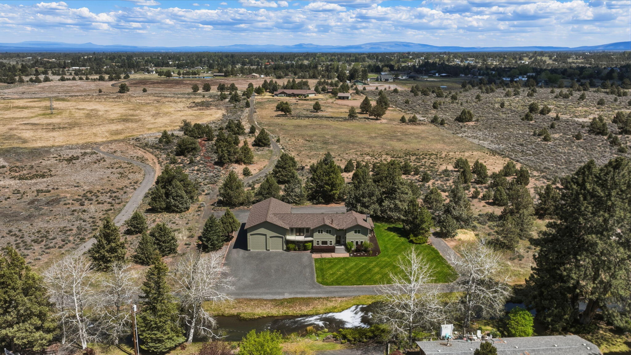 Bend, Oregon, 97702, United States, 3 Bedrooms Bedrooms, ,5 BathroomsBathrooms,Residential,Active,2045021