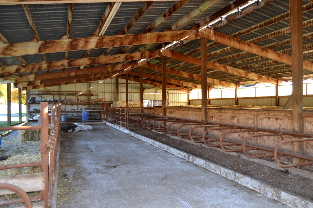 Grants Pass, Oregon, 97526, United States, 4 Bedrooms Bedrooms, ,2 BathroomsBathrooms,Residential,Active,1973303