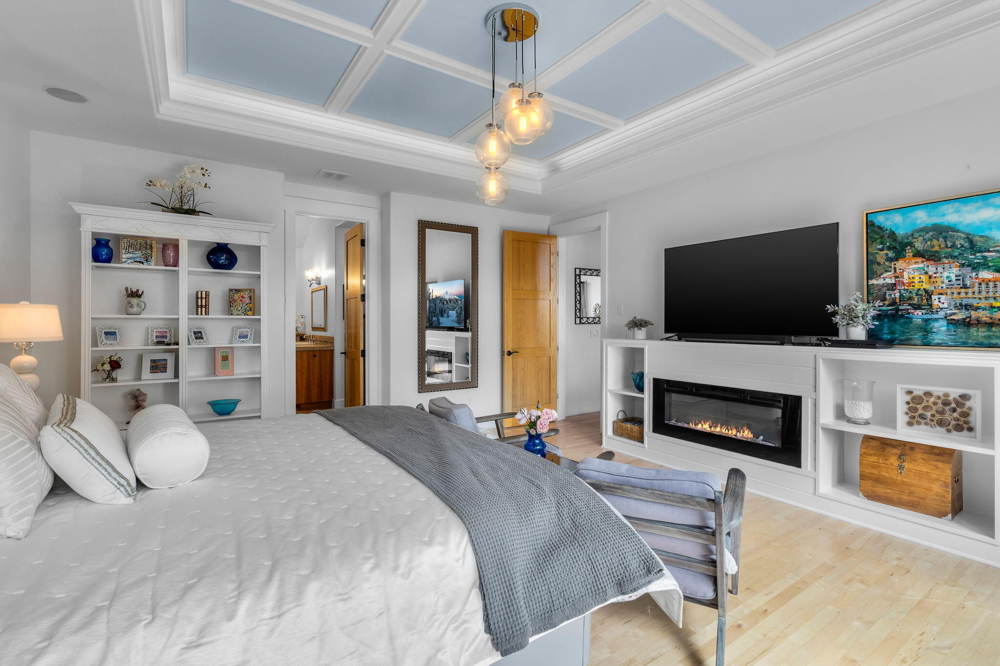 Bend, Oregon, 97702, United States, 4 Bedrooms Bedrooms, ,3 BathroomsBathrooms,Residential,Active,1913968