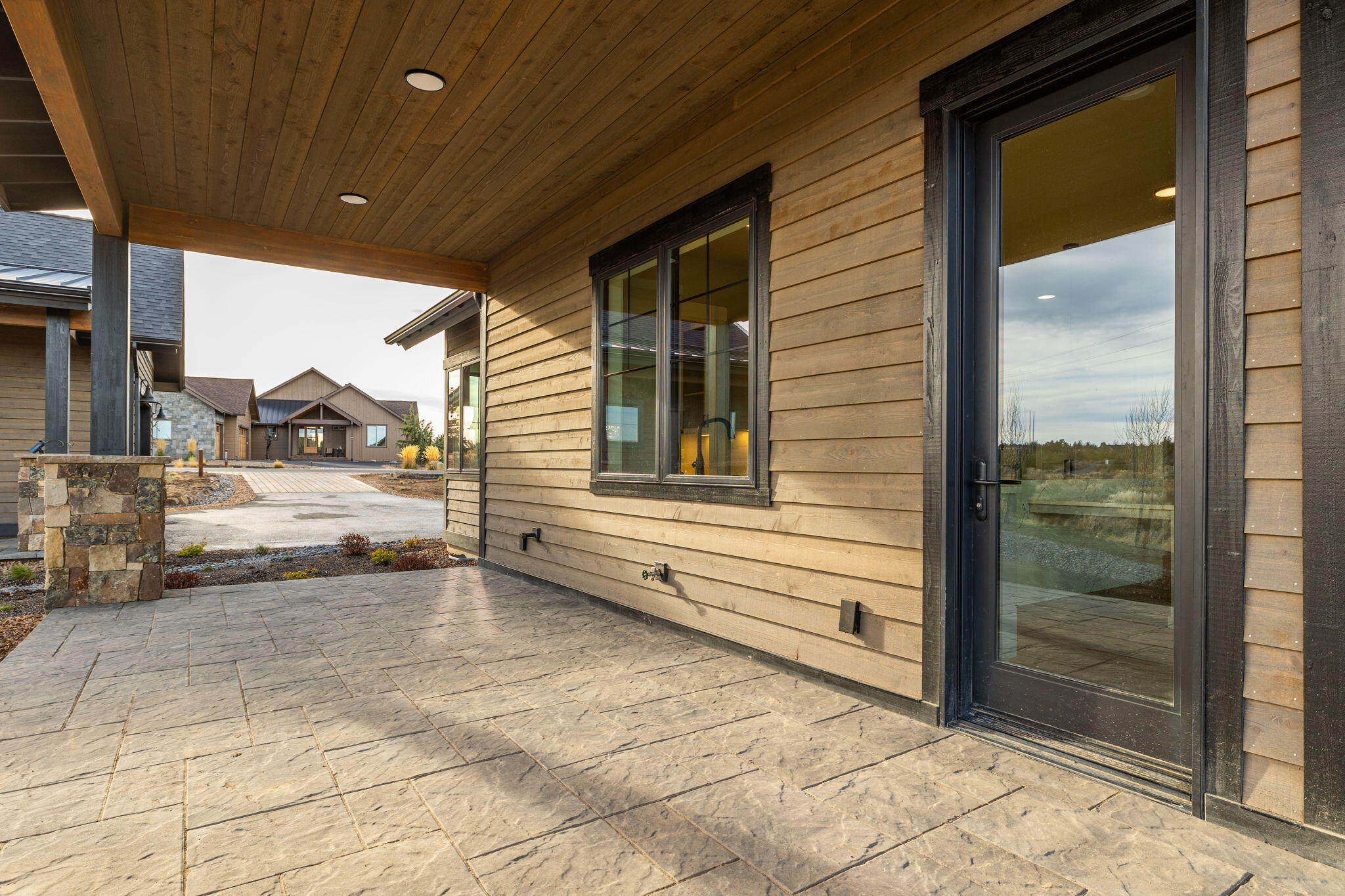 Powell Butte, Oregon, 97753, United States, 3 Bedrooms Bedrooms, ,3 BathroomsBathrooms,Residential,Active,1742297