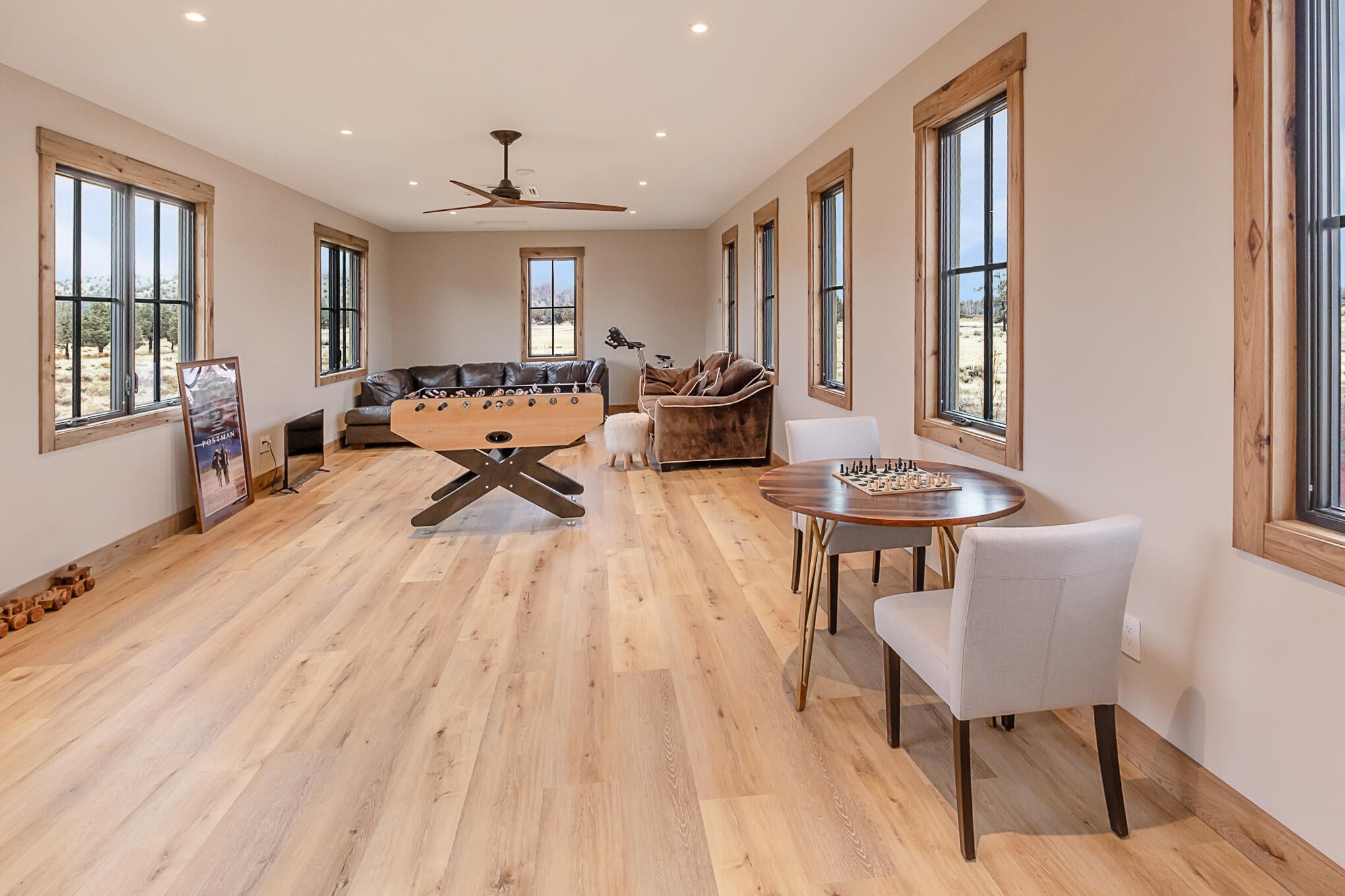 Terrebonne, Oregon, 97760, United States, 5 Bedrooms Bedrooms, ,5 BathroomsBathrooms,Residential,Active,1747251