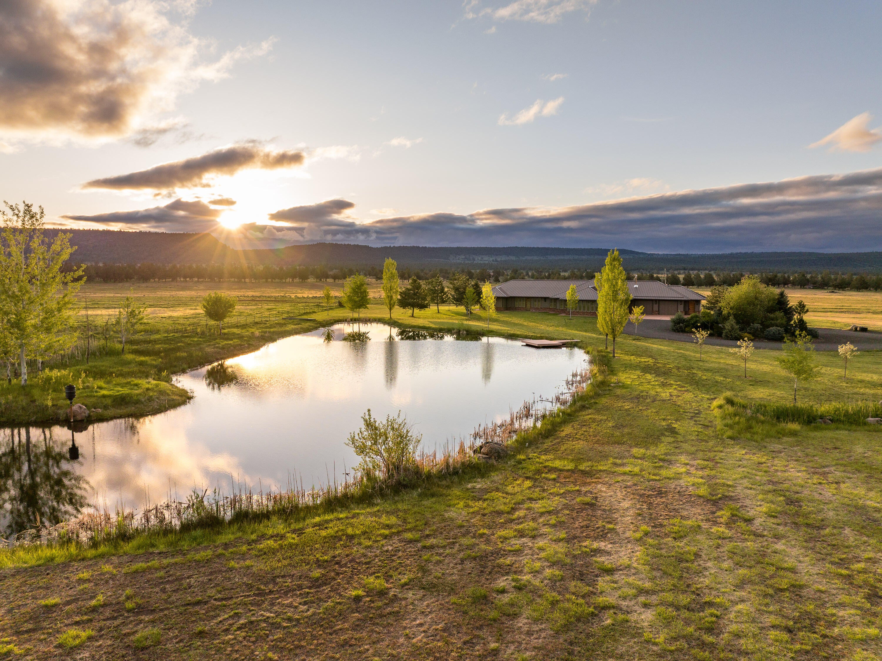 Bonanza, Oregon, 97623, United States, 3 Bedrooms Bedrooms, ,4 BathroomsBathrooms,Residential,Active,1876681