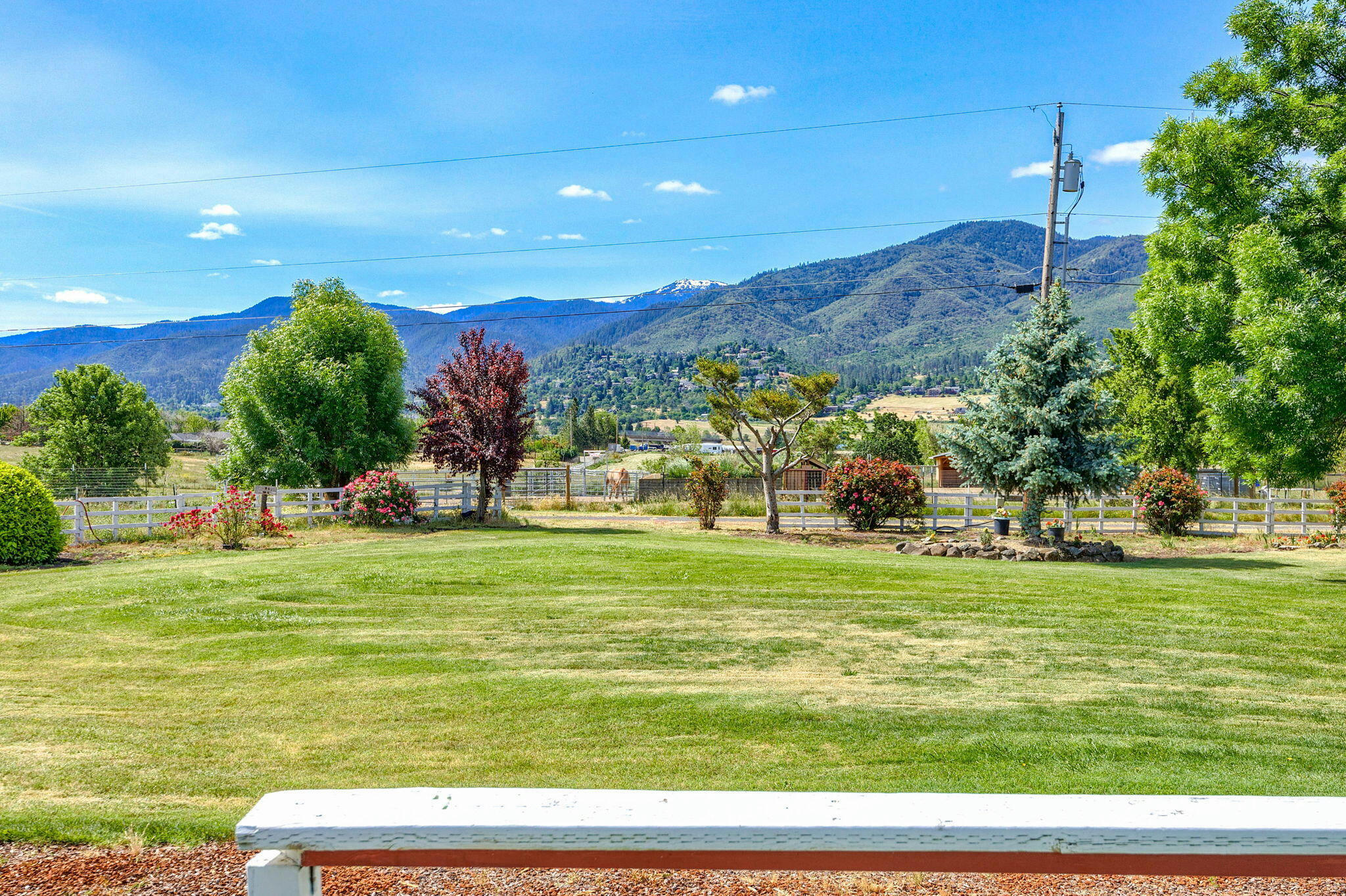 Ashland, Oregon, 97520, United States, 4 Bedrooms Bedrooms, ,4 BathroomsBathrooms,Residential,Active,1741601