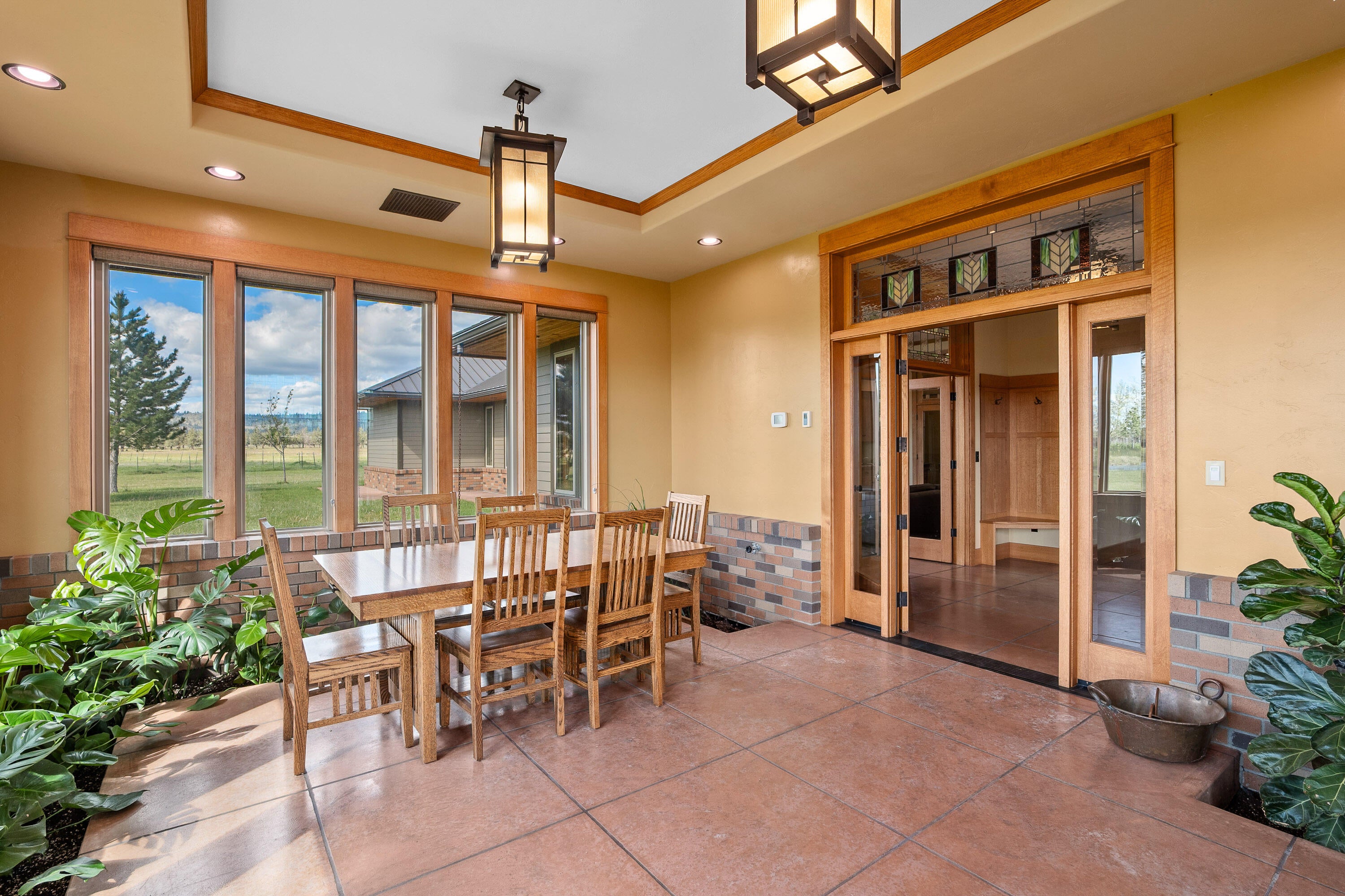 Bonanza, Oregon, 97623, United States, 3 Bedrooms Bedrooms, ,4 BathroomsBathrooms,Residential,Active,1876681