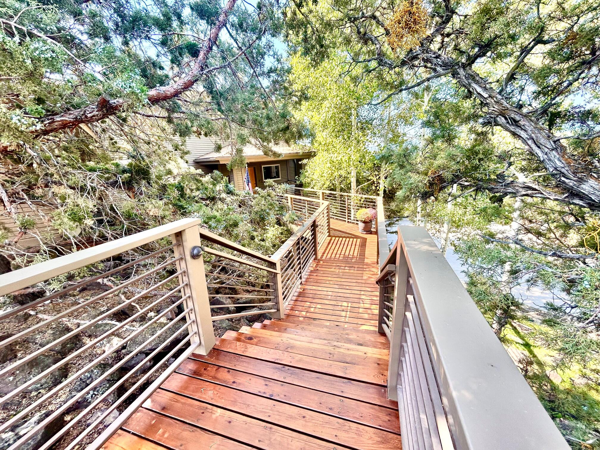 Bend, Oregon, 97702, United States, 3 Bedrooms Bedrooms, ,3 BathroomsBathrooms,Residential,Active,1936452