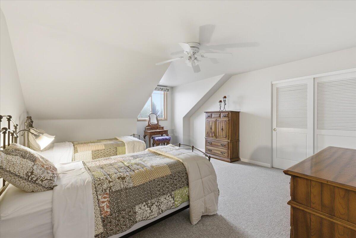 Grants Pass, Oregon, 97527, United States, 3 Bedrooms Bedrooms, ,3 BathroomsBathrooms,Residential,Active,1990612