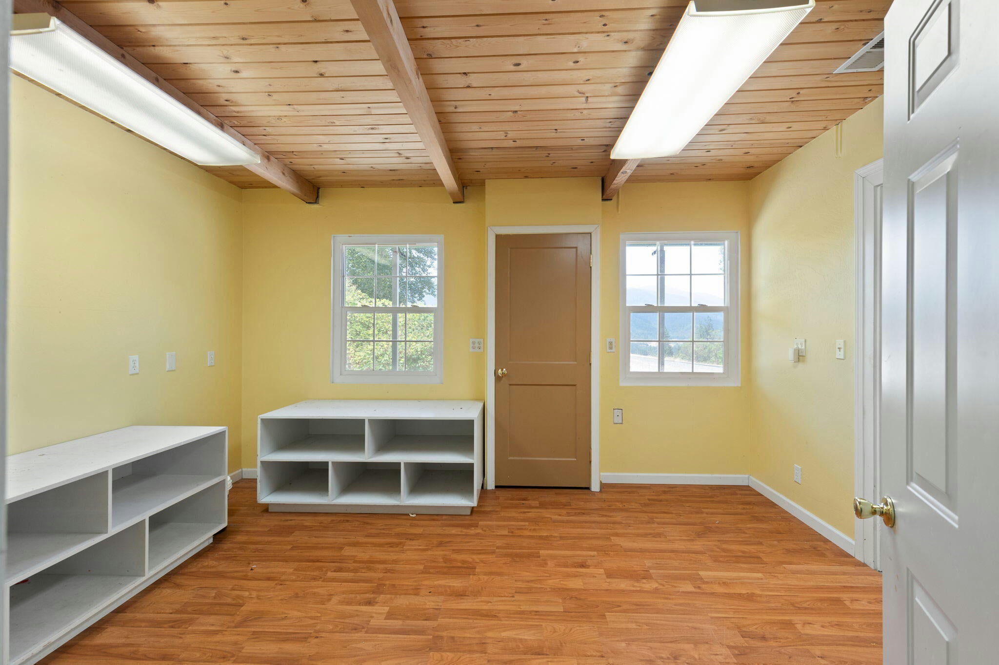 Grants Pass, Oregon, 97527, United States, ,6 BathroomsBathrooms,Residential,Active,1748769