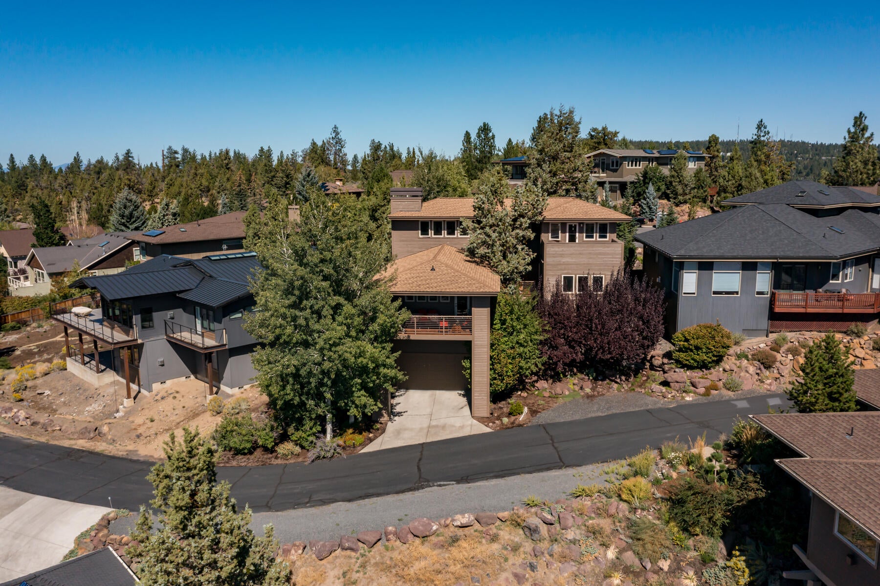 Bend, Oregon, 97702, United States, 3 Bedrooms Bedrooms, ,3 BathroomsBathrooms,Residential,Active,1936452