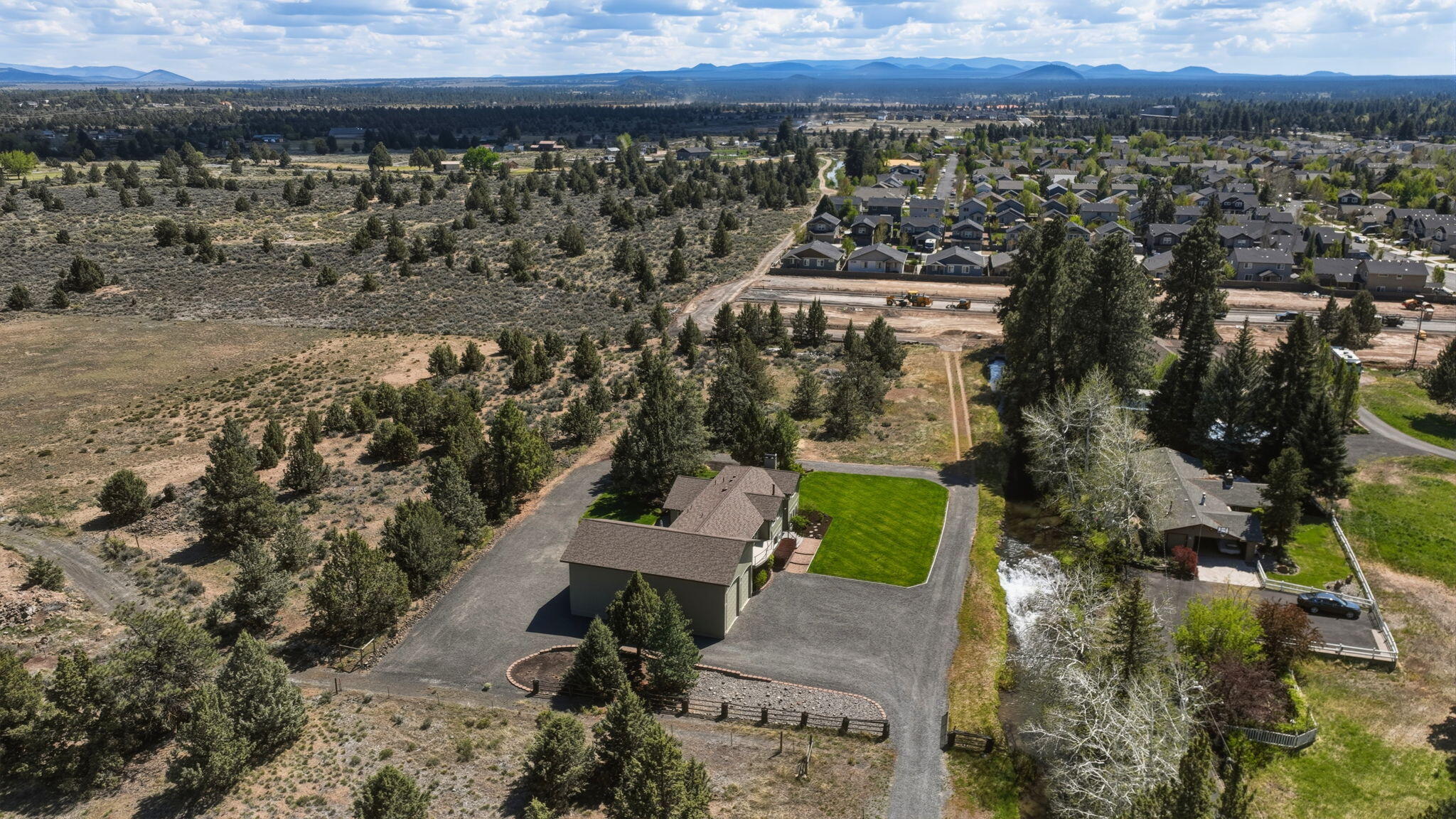 Bend, Oregon, 97702, United States, 3 Bedrooms Bedrooms, ,5 BathroomsBathrooms,Residential,Active,2045021