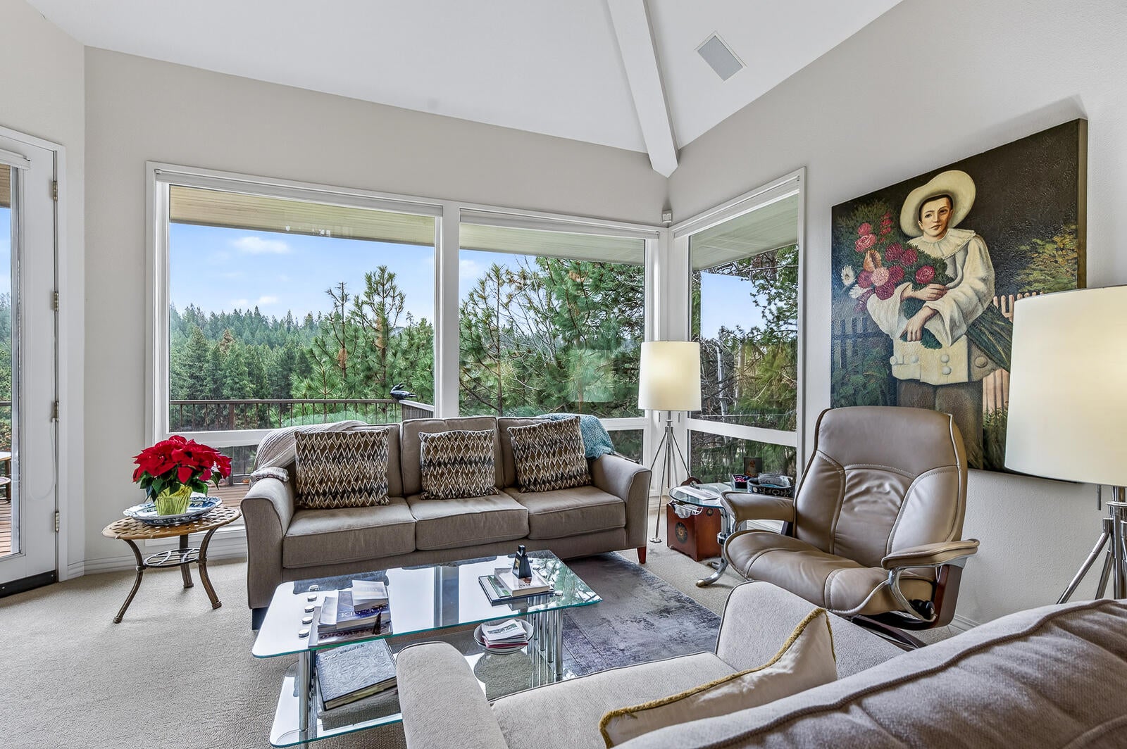 Bend, Oregon, 97702, United States, 4 Bedrooms Bedrooms, ,5 BathroomsBathrooms,Residential,Active,2007101