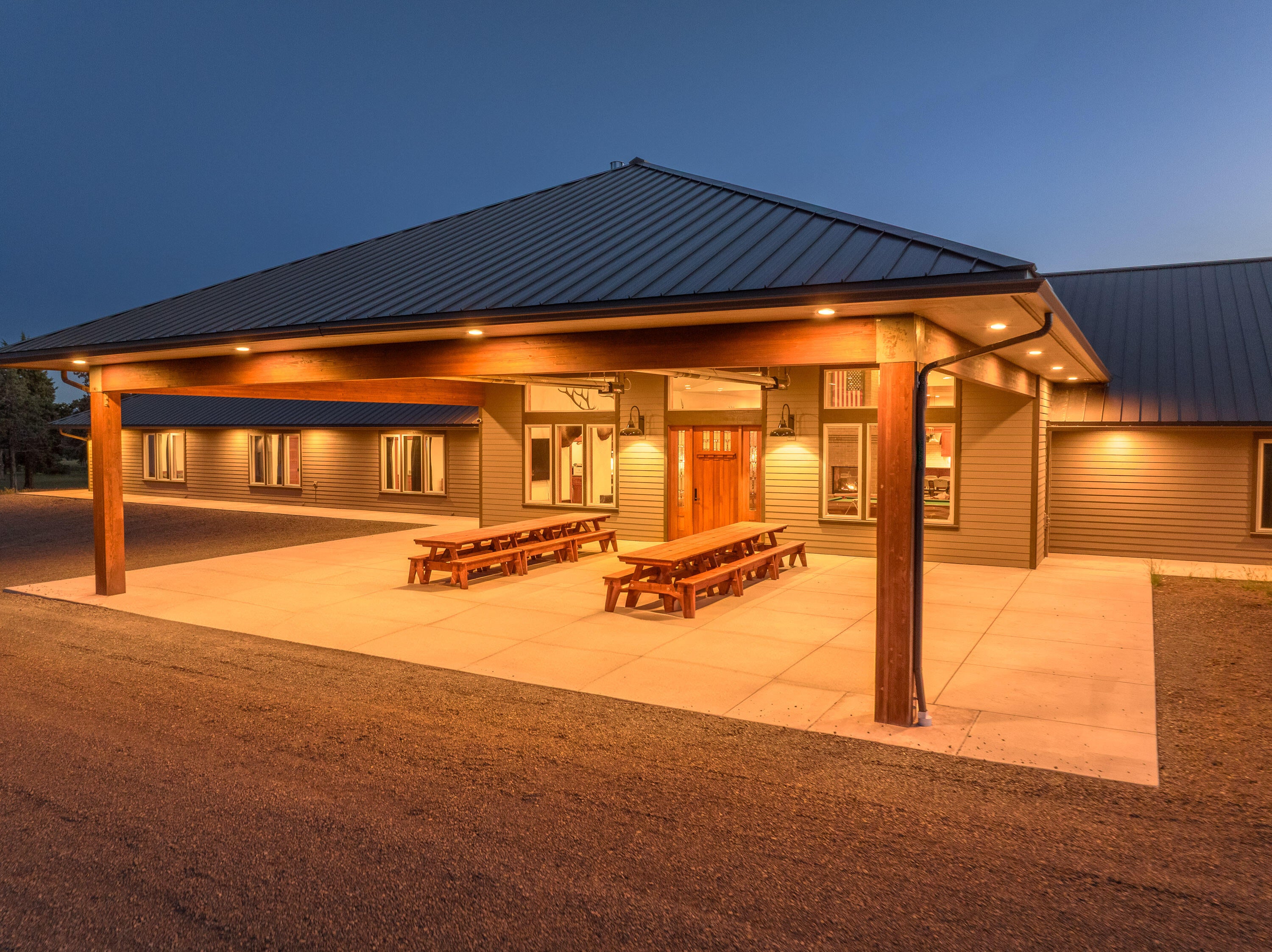 Bonanza, Oregon, 97623, United States, 3 Bedrooms Bedrooms, ,4 BathroomsBathrooms,Residential,Active,1876681