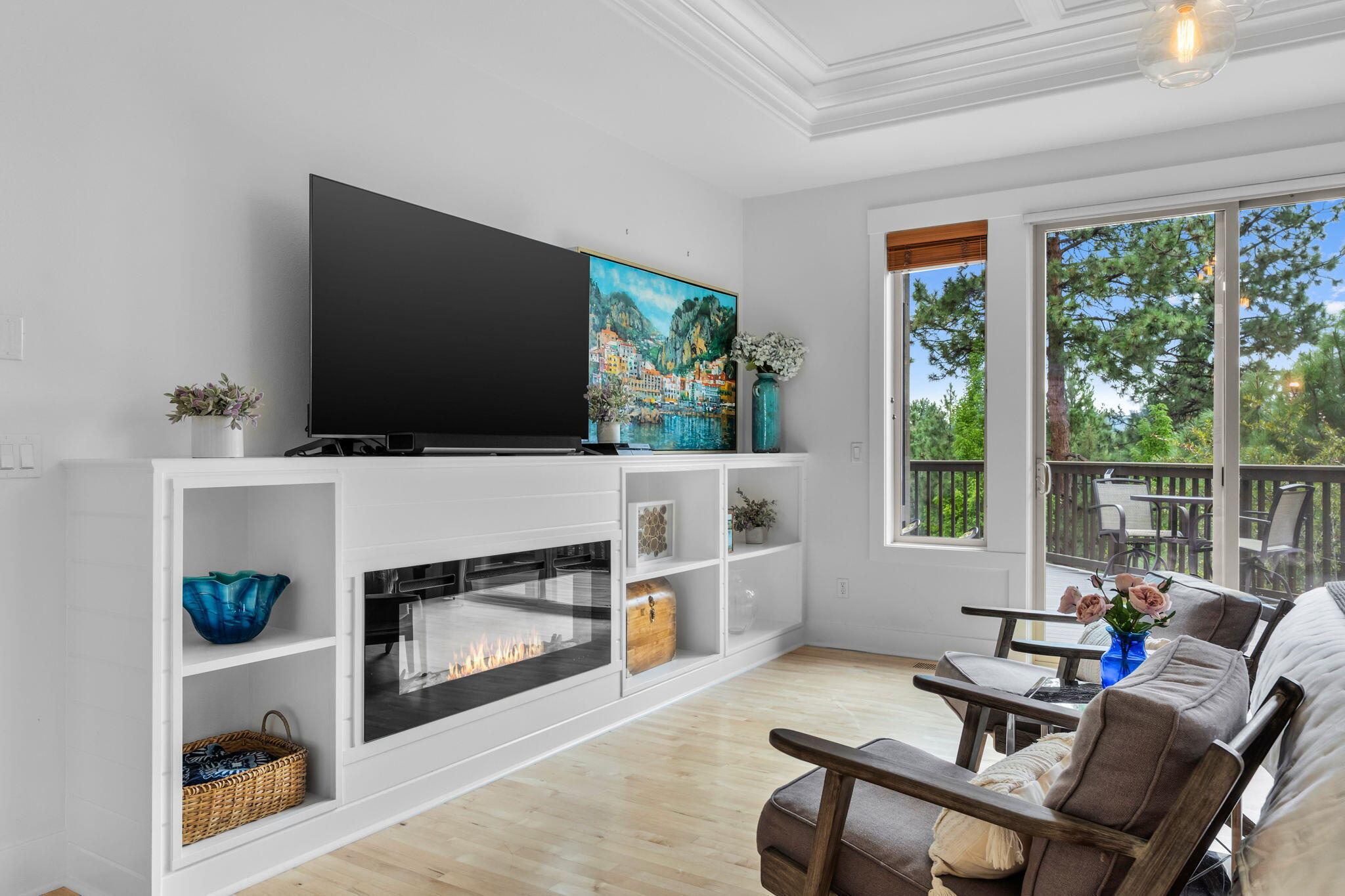 Bend, Oregon, 97702, United States, 4 Bedrooms Bedrooms, ,3 BathroomsBathrooms,Residential,Active,1913968