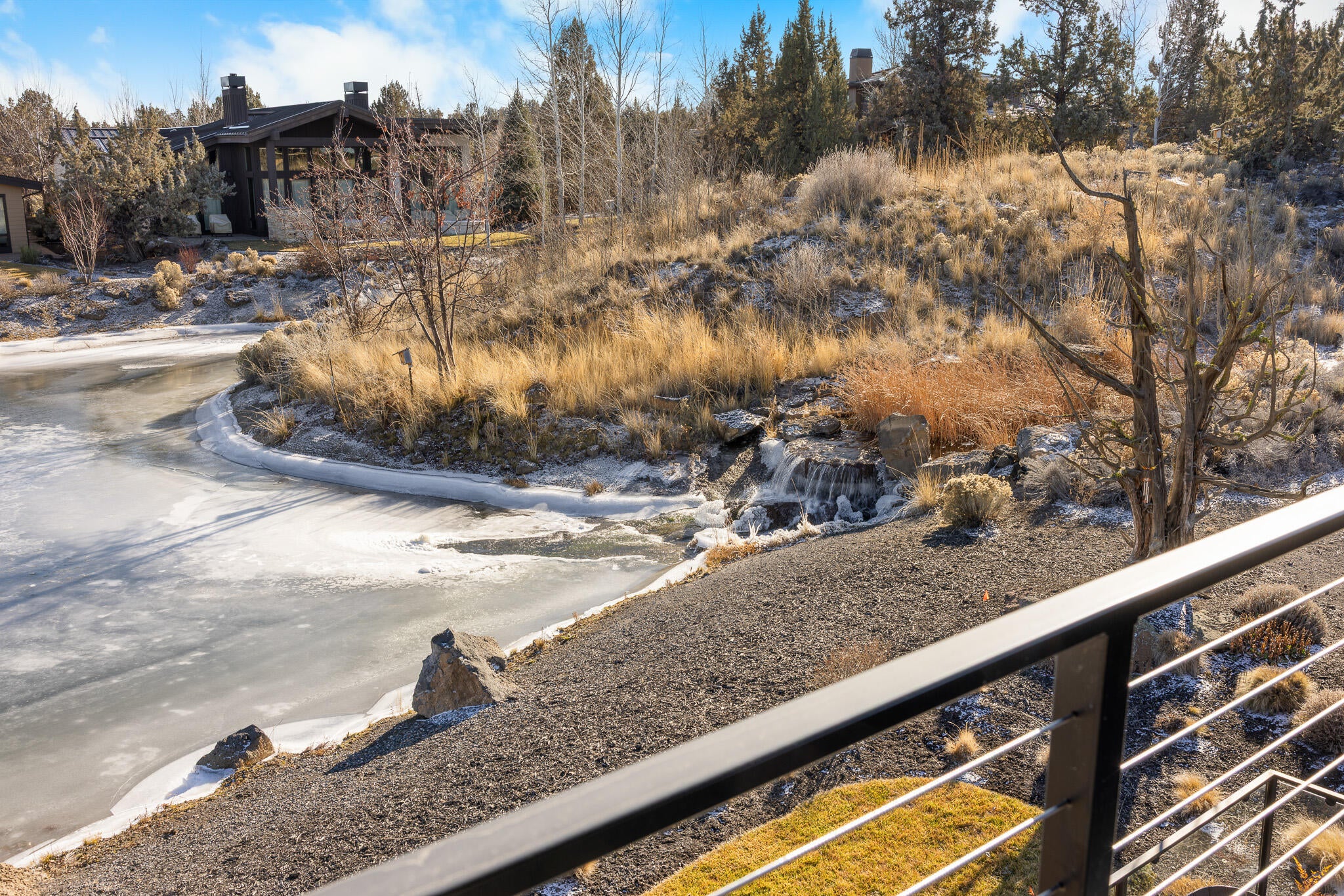 Bend, Oregon, 97701, United States, 3 Bedrooms Bedrooms, ,3 BathroomsBathrooms,Residential,Active,2015445