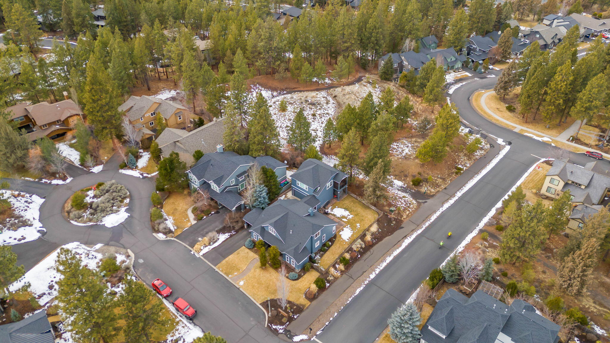 Bend, Oregon, 97702, United States, 4 Bedrooms Bedrooms, ,5 BathroomsBathrooms,Residential,Active,1726847