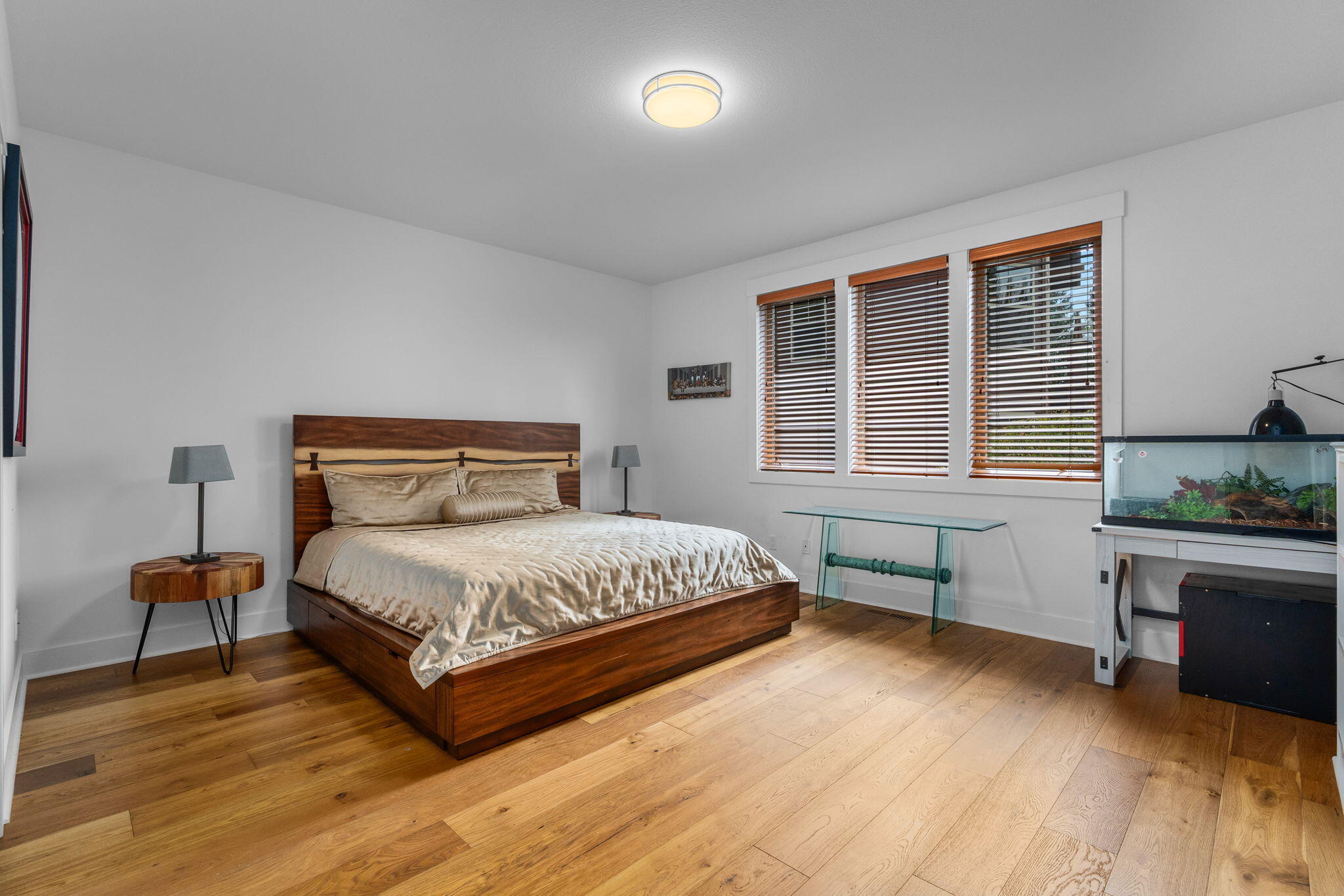 Bend, Oregon, 97702, United States, 4 Bedrooms Bedrooms, ,3 BathroomsBathrooms,Residential,Active,1913968