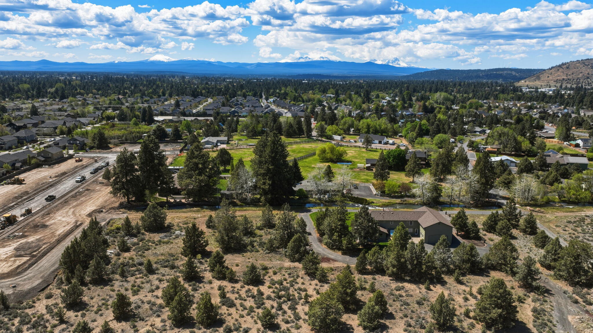 Bend, Oregon, 97702, United States, 3 Bedrooms Bedrooms, ,5 BathroomsBathrooms,Residential,Active,2045021