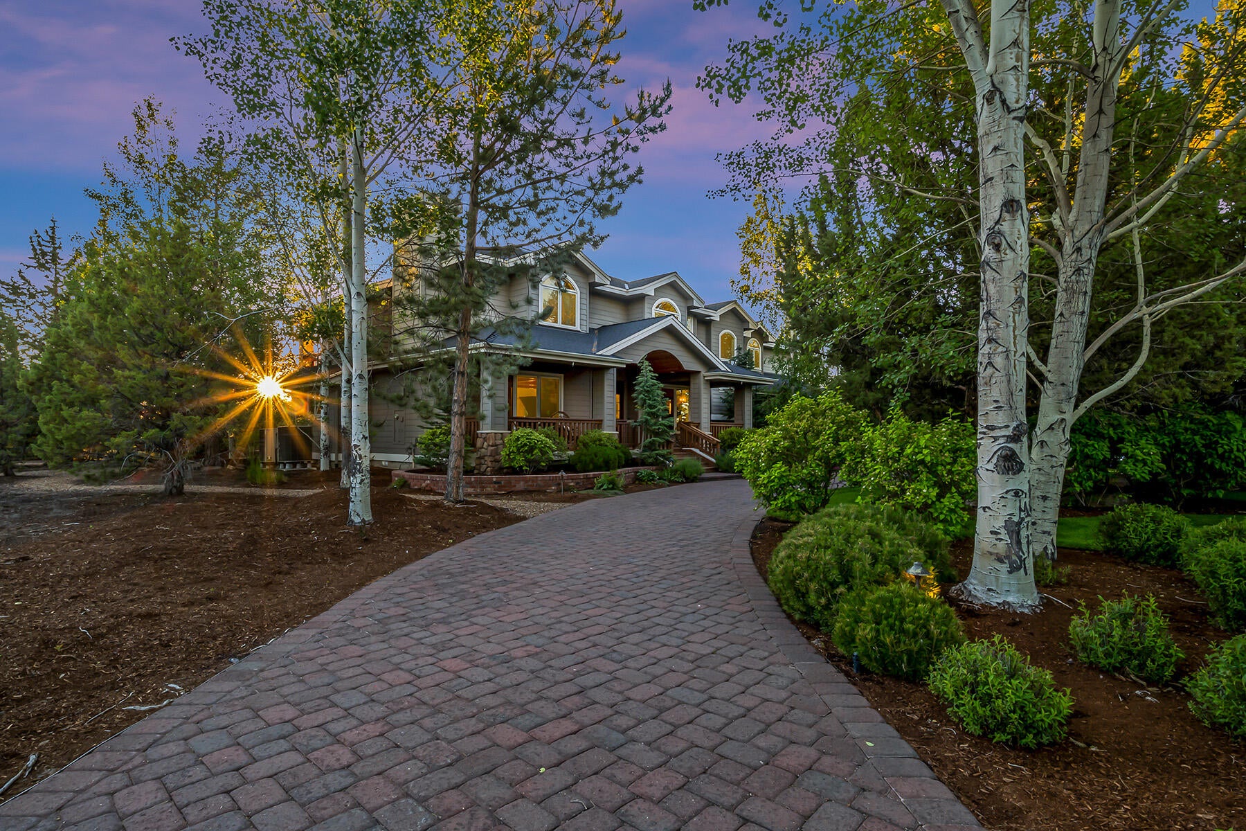 Bend, Oregon, 97702, United States, ,6 BathroomsBathrooms,Residential,Active,1726978