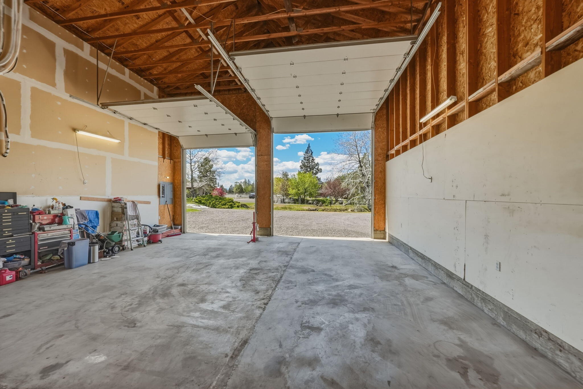 Bend, Oregon, 97702, United States, 3 Bedrooms Bedrooms, ,5 BathroomsBathrooms,Residential,Active,2045021