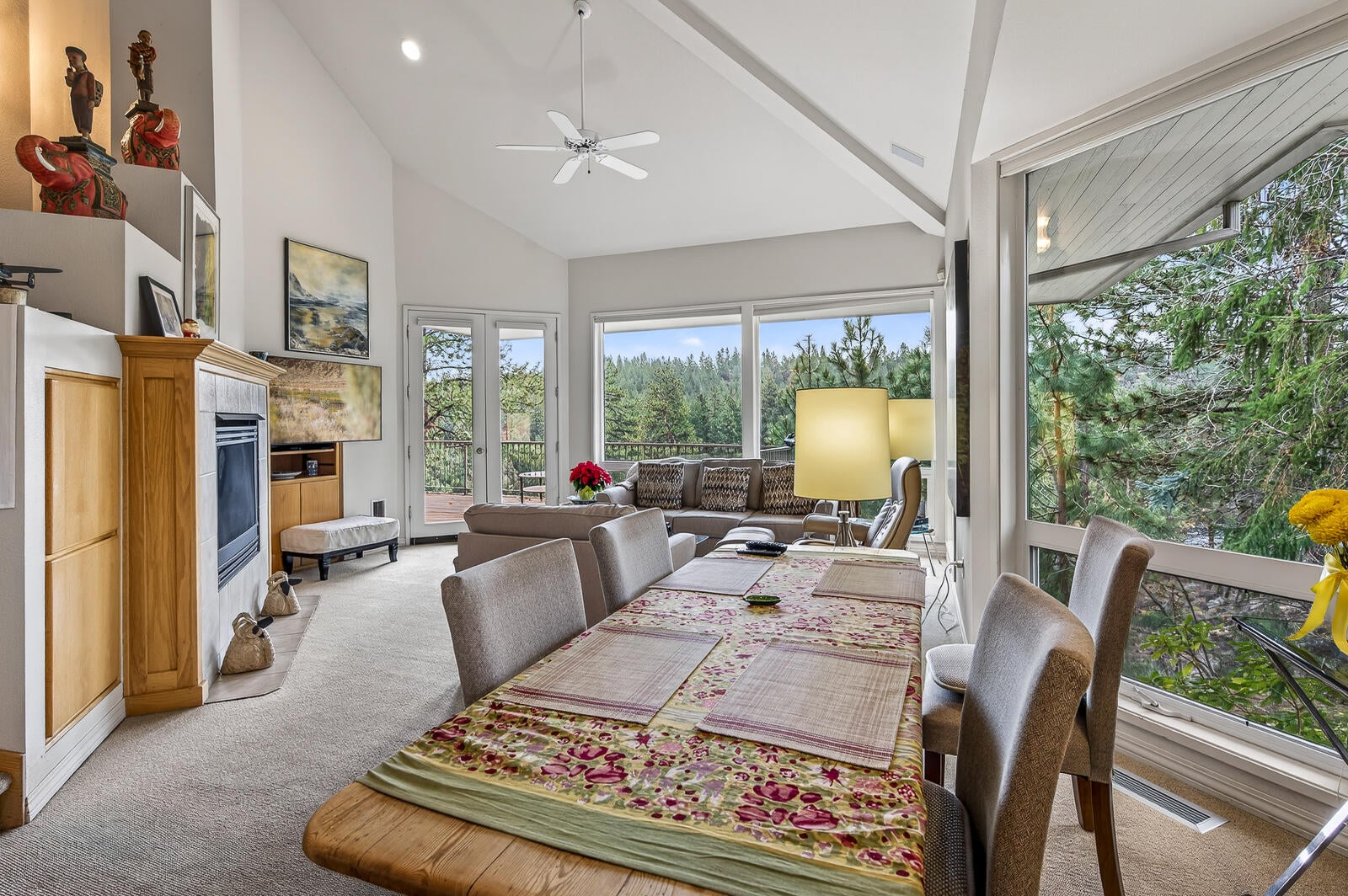 Bend, Oregon, 97702, United States, 4 Bedrooms Bedrooms, ,5 BathroomsBathrooms,Residential,Active,2007101