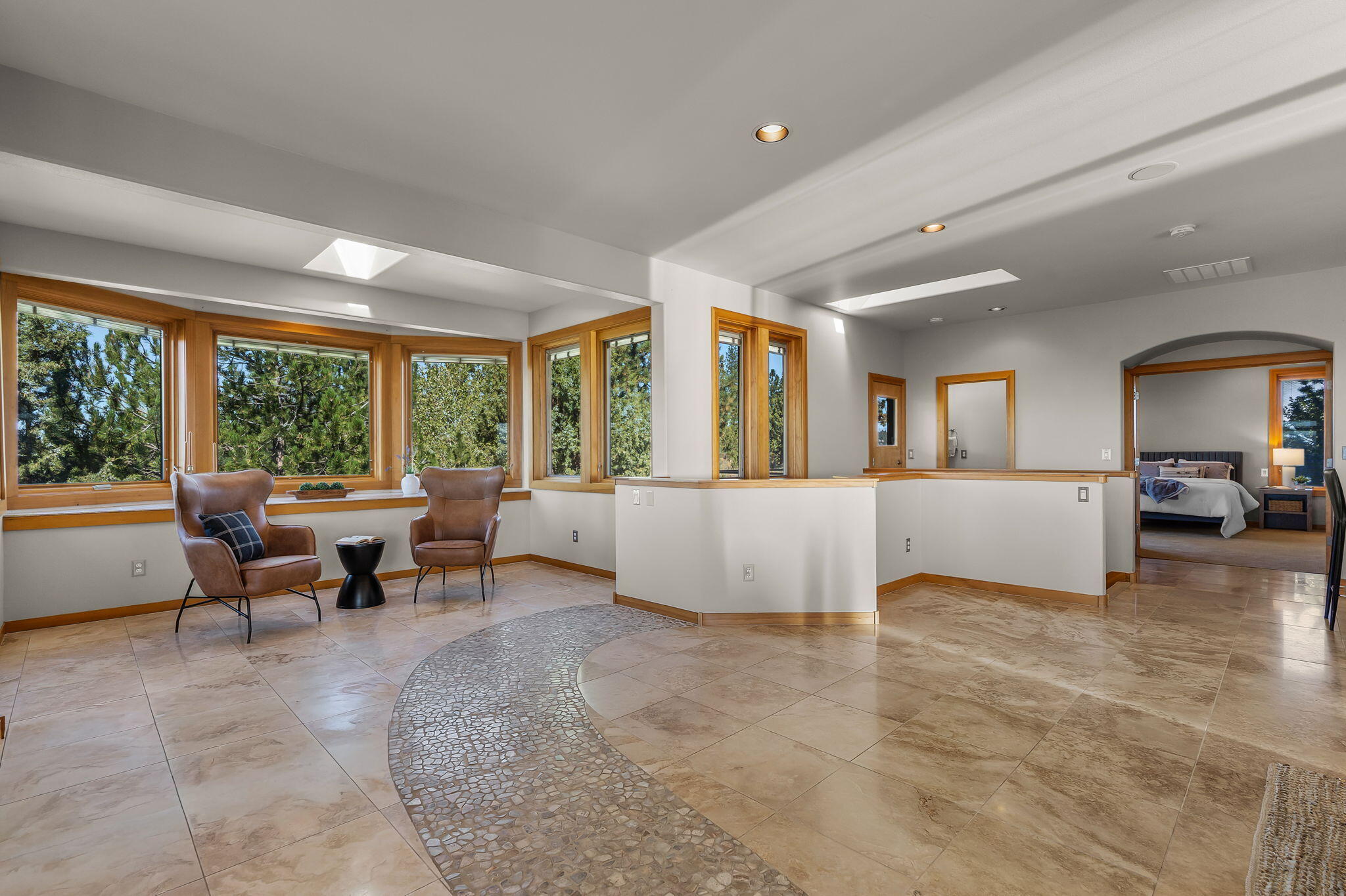 Bend, Oregon, 97702, United States, 3 Bedrooms Bedrooms, ,4 BathroomsBathrooms,Residential,Active,1929788