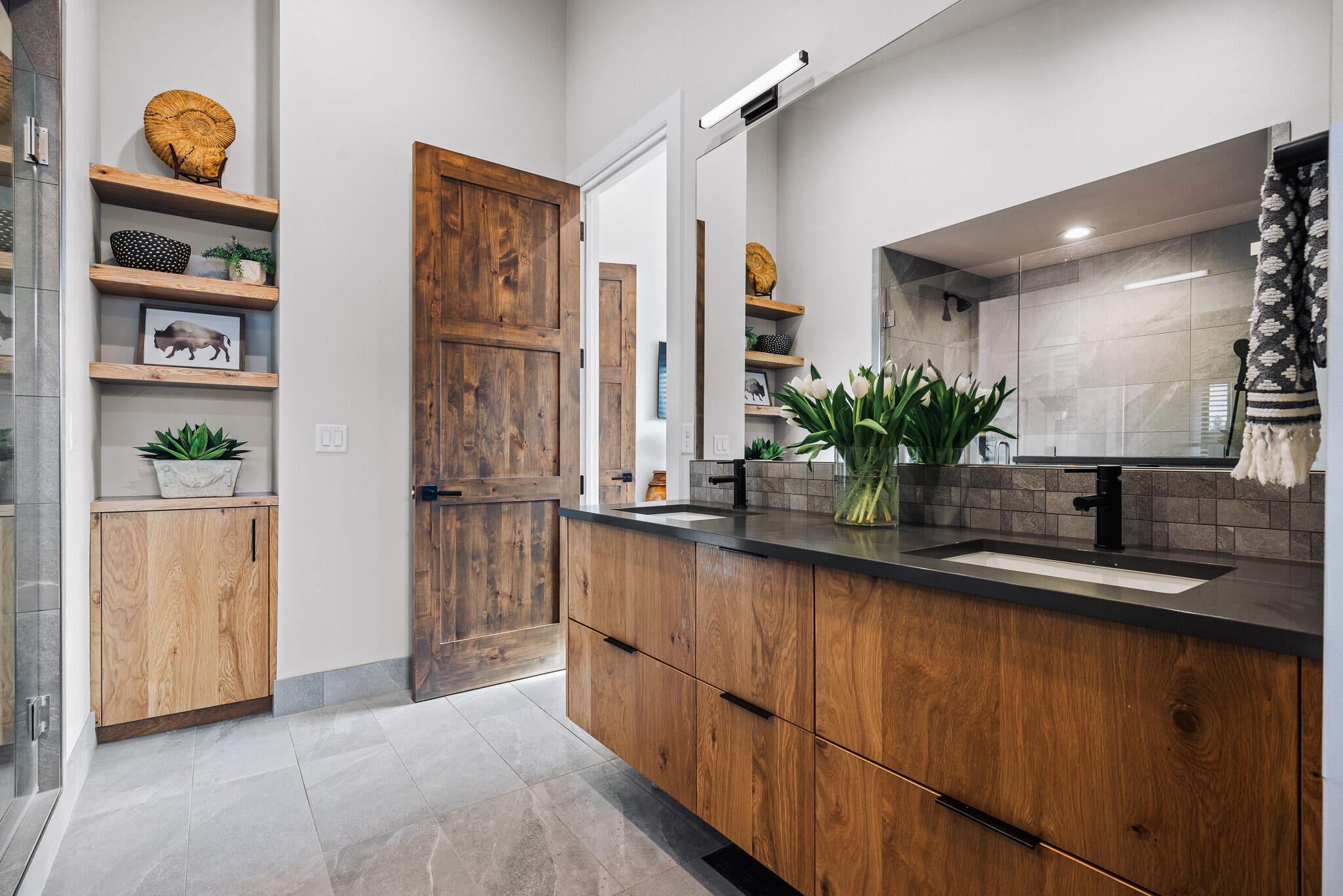 Bend, Oregon, 97701, United States, 3 Bedrooms Bedrooms, ,3 BathroomsBathrooms,Residential,Active,2015445