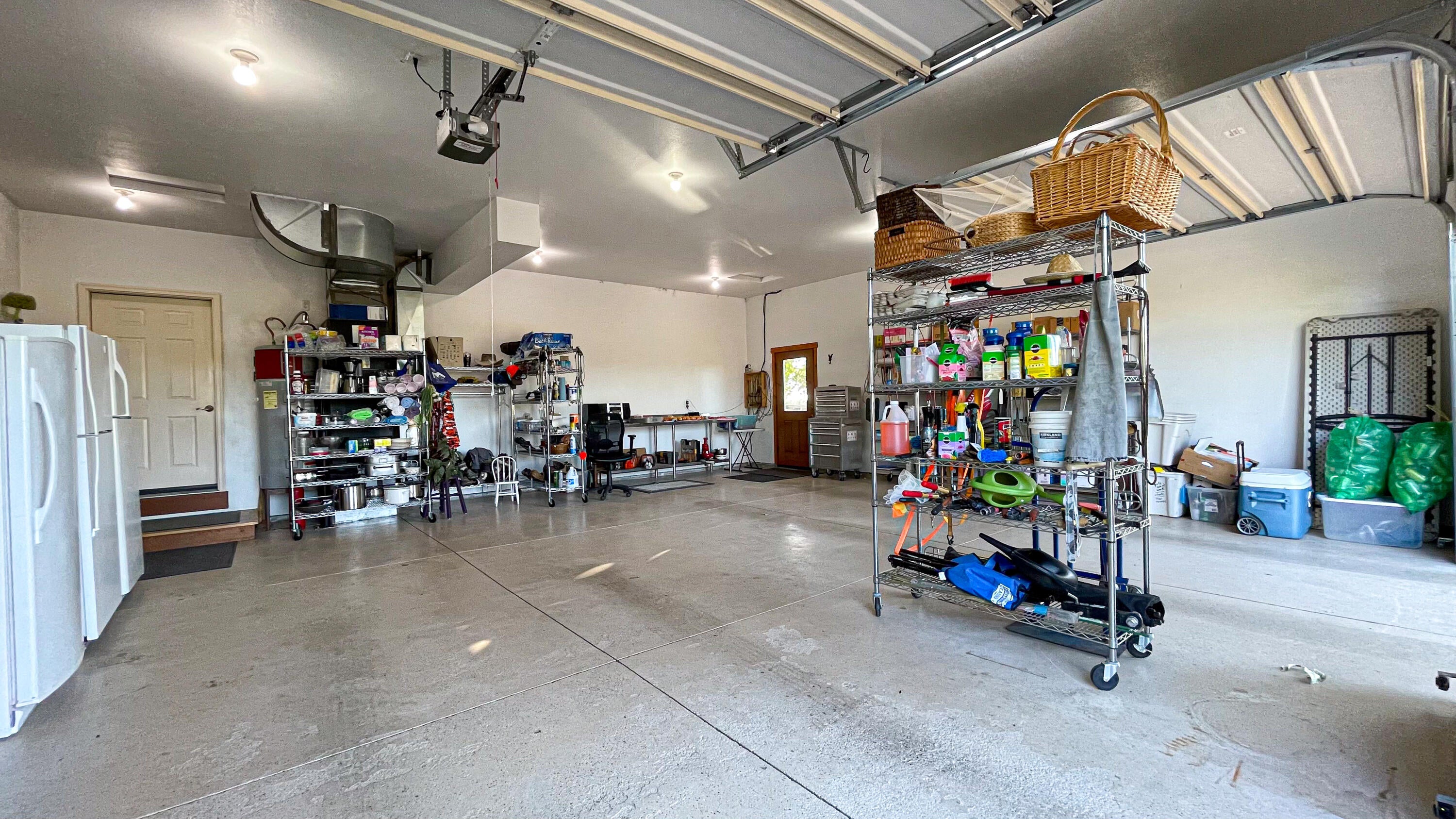 Powell Butte, Oregon, 97753, United States, ,3 BathroomsBathrooms,Residential,Active,1769369