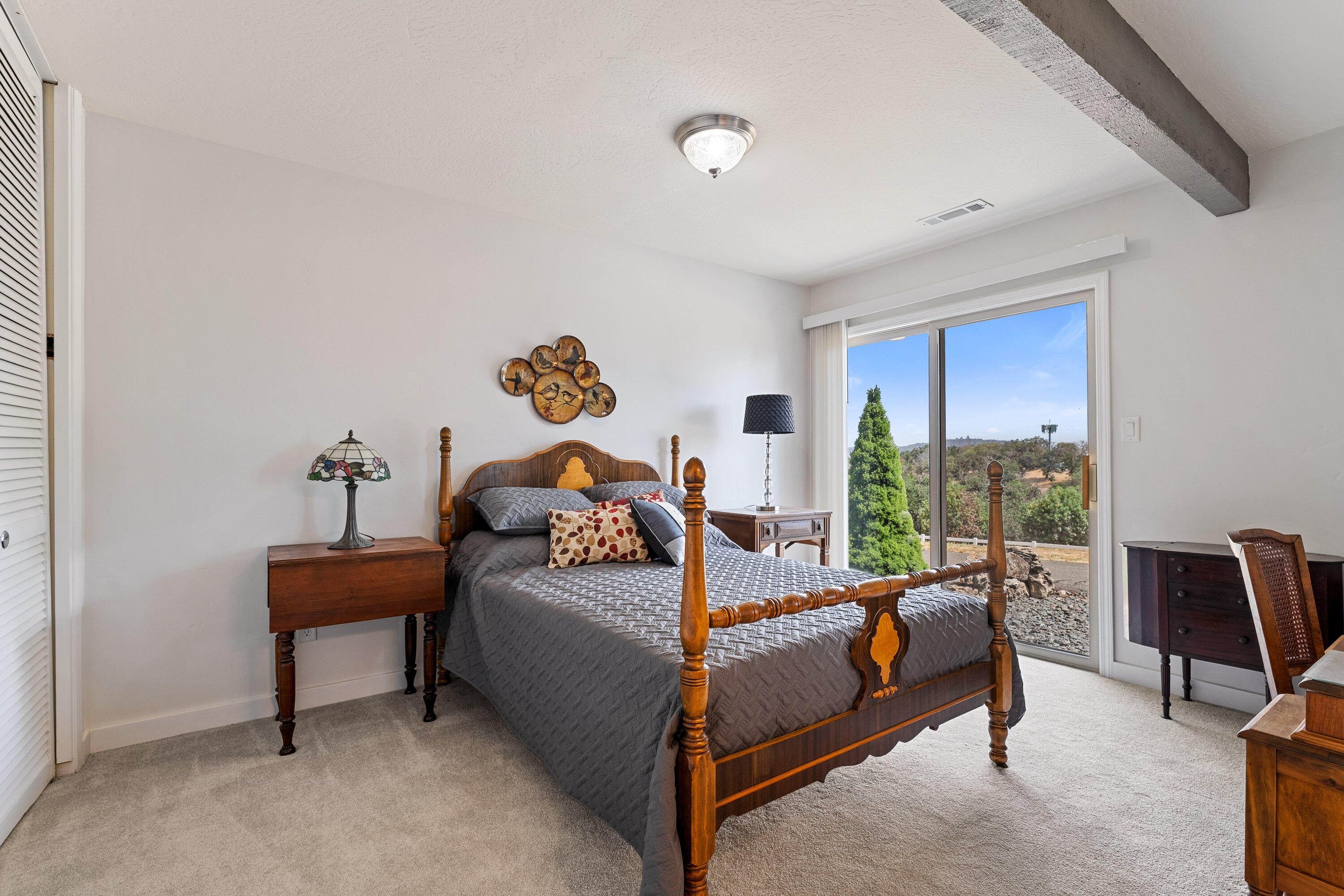 Central Point, Oregon, 97502, United States, 4 Bedrooms Bedrooms, ,4 BathroomsBathrooms,Residential,Active,2006836